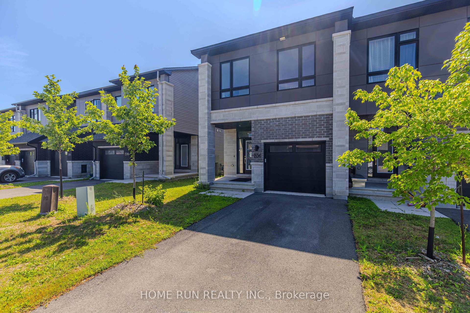 Photo 2 of 206 Bristol Crescent, North Grenville, Kemptville — HOMEH