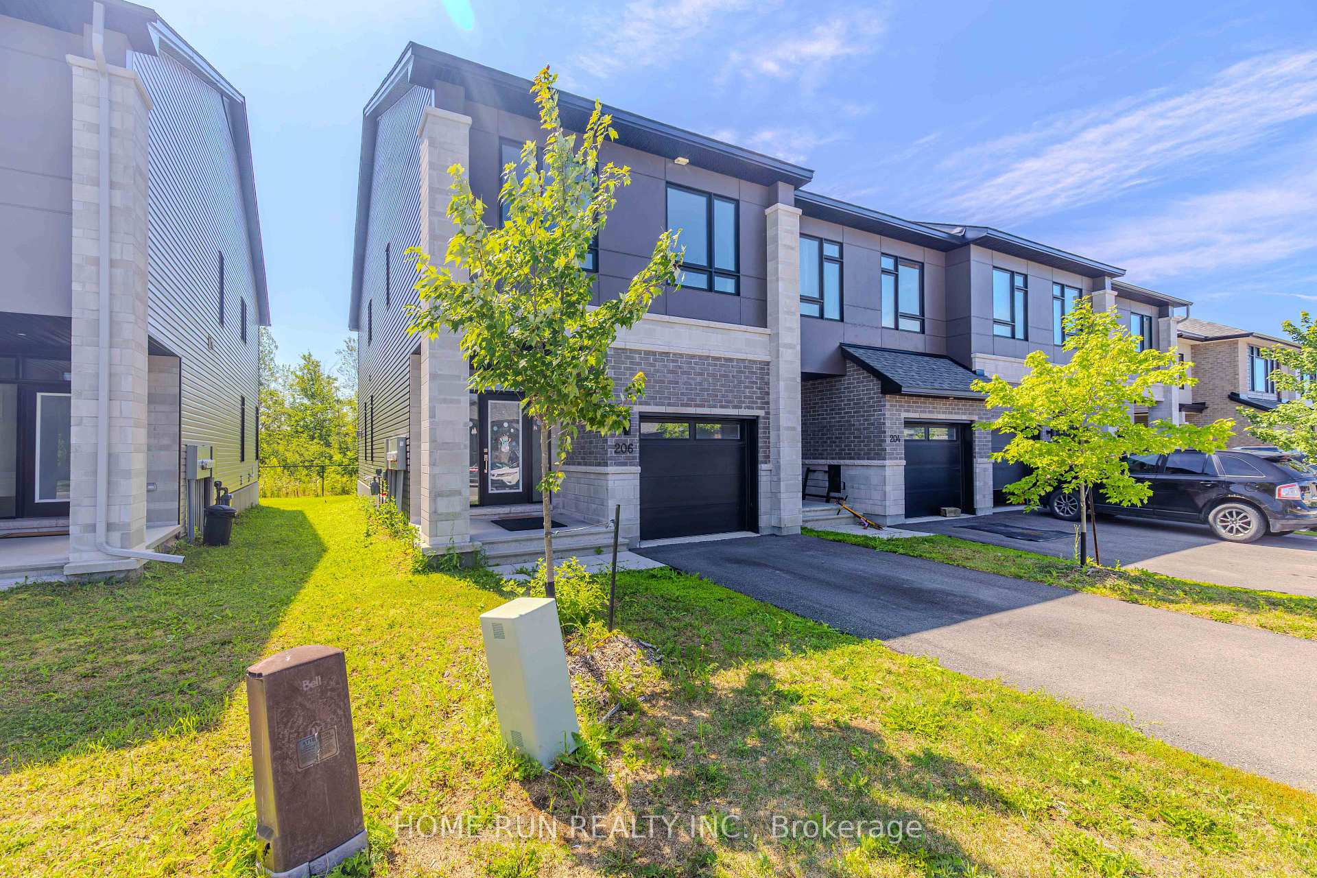 Photo 3 of 206 Bristol Crescent, North Grenville, Kemptville — HOMEH