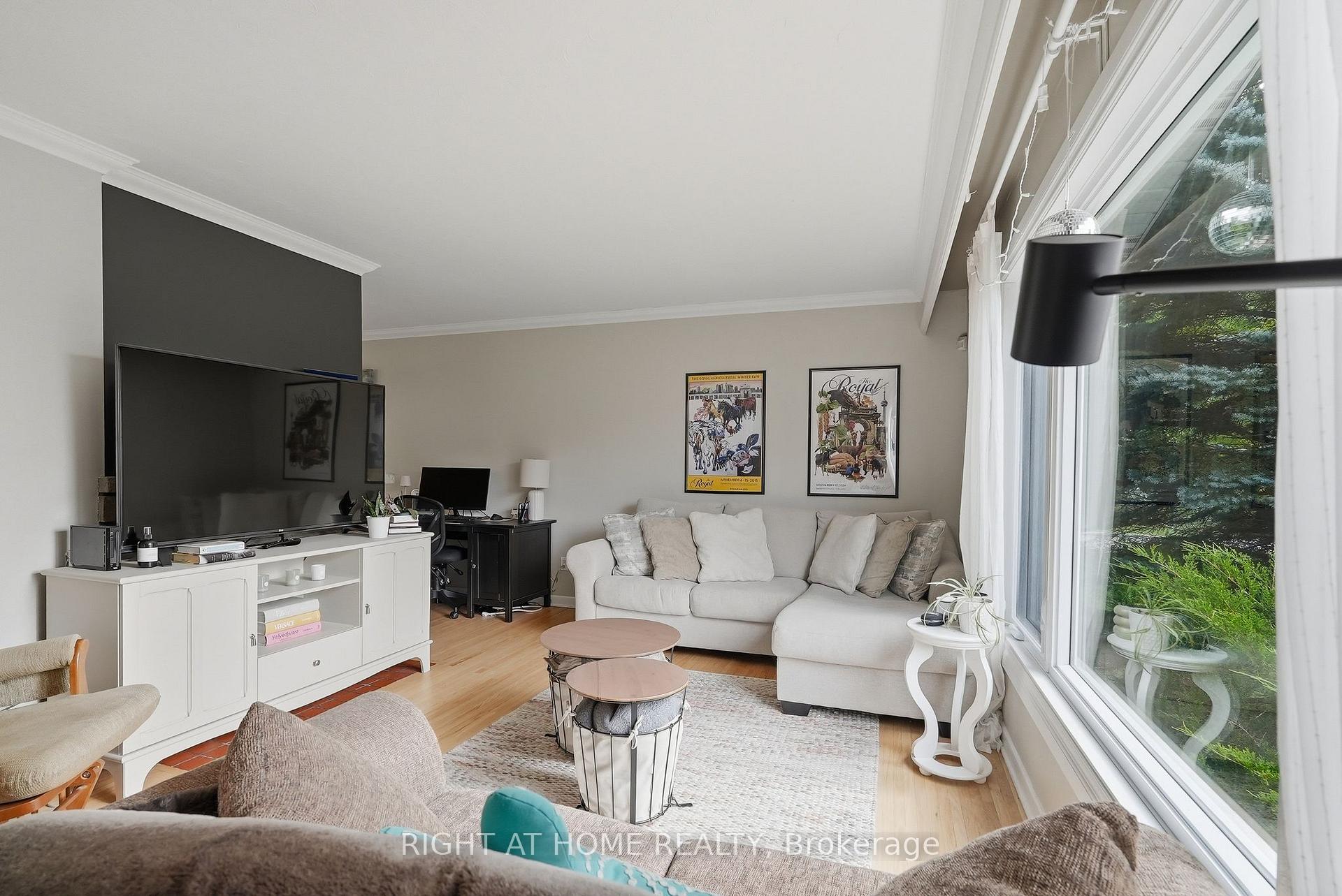 Photo 6 of 2346 Edwin Crescent, Ottawa, Queensway Terrace South/Ridgeview — HOMEH