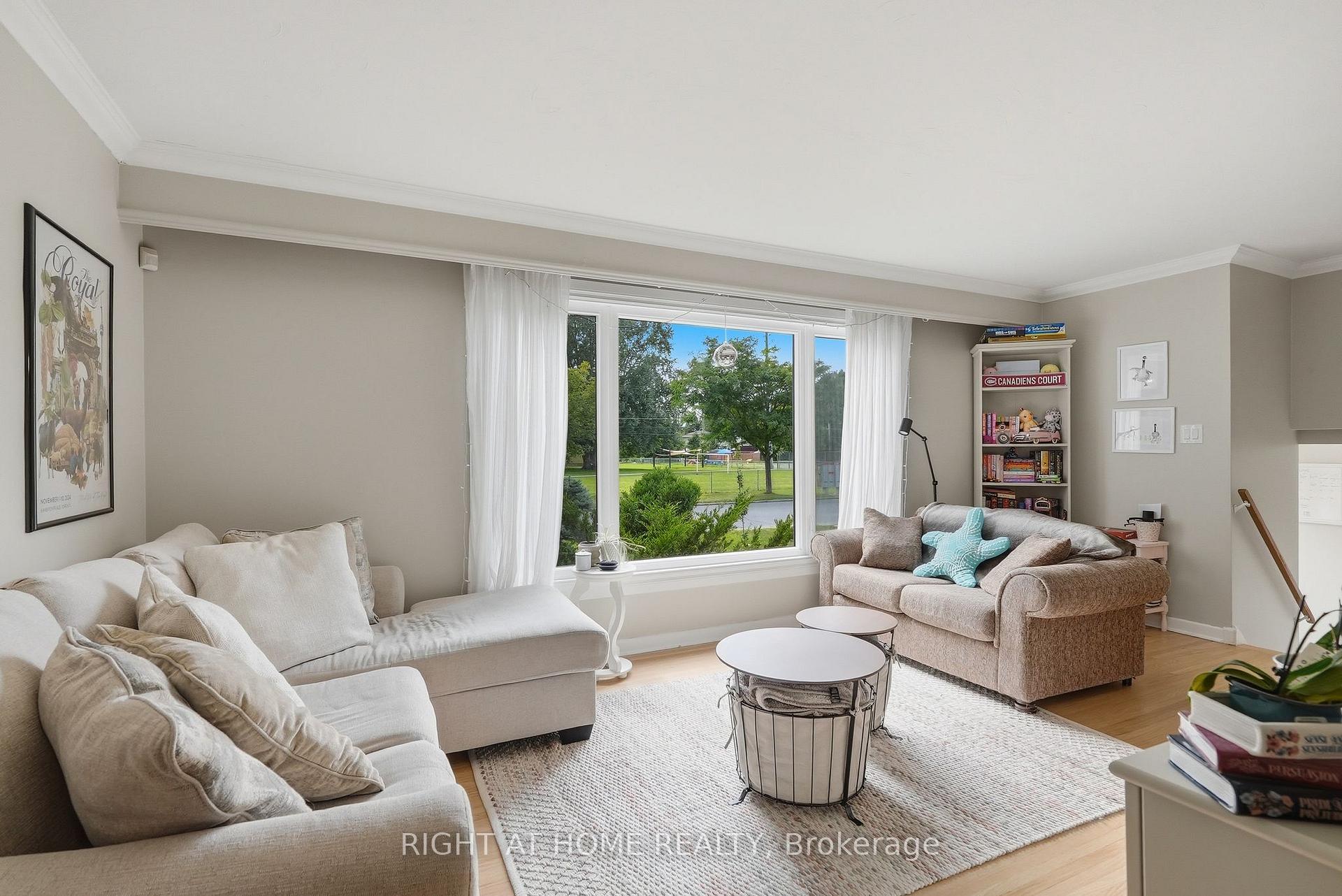 Photo 7 of 2346 Edwin Crescent, Ottawa, Queensway Terrace South/Ridgeview — HOMEH
