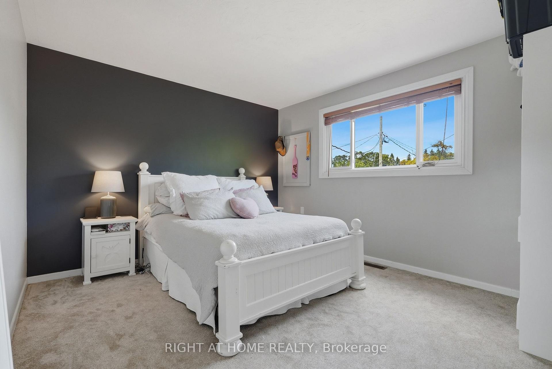 Photo 17 of 2346 Edwin Crescent, Ottawa, Queensway Terrace South/Ridgeview — HOMEH