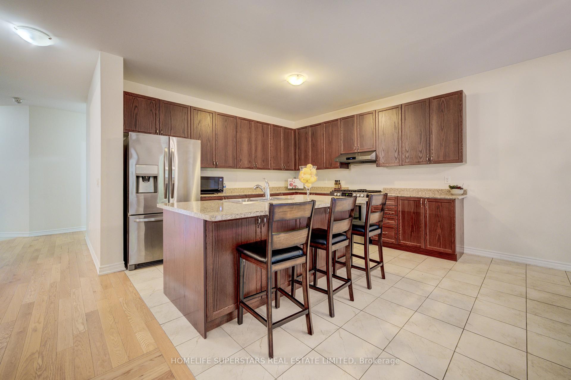 Photo 12 of 27 Upperview Place, Whitby, Taunton North — HOMEH