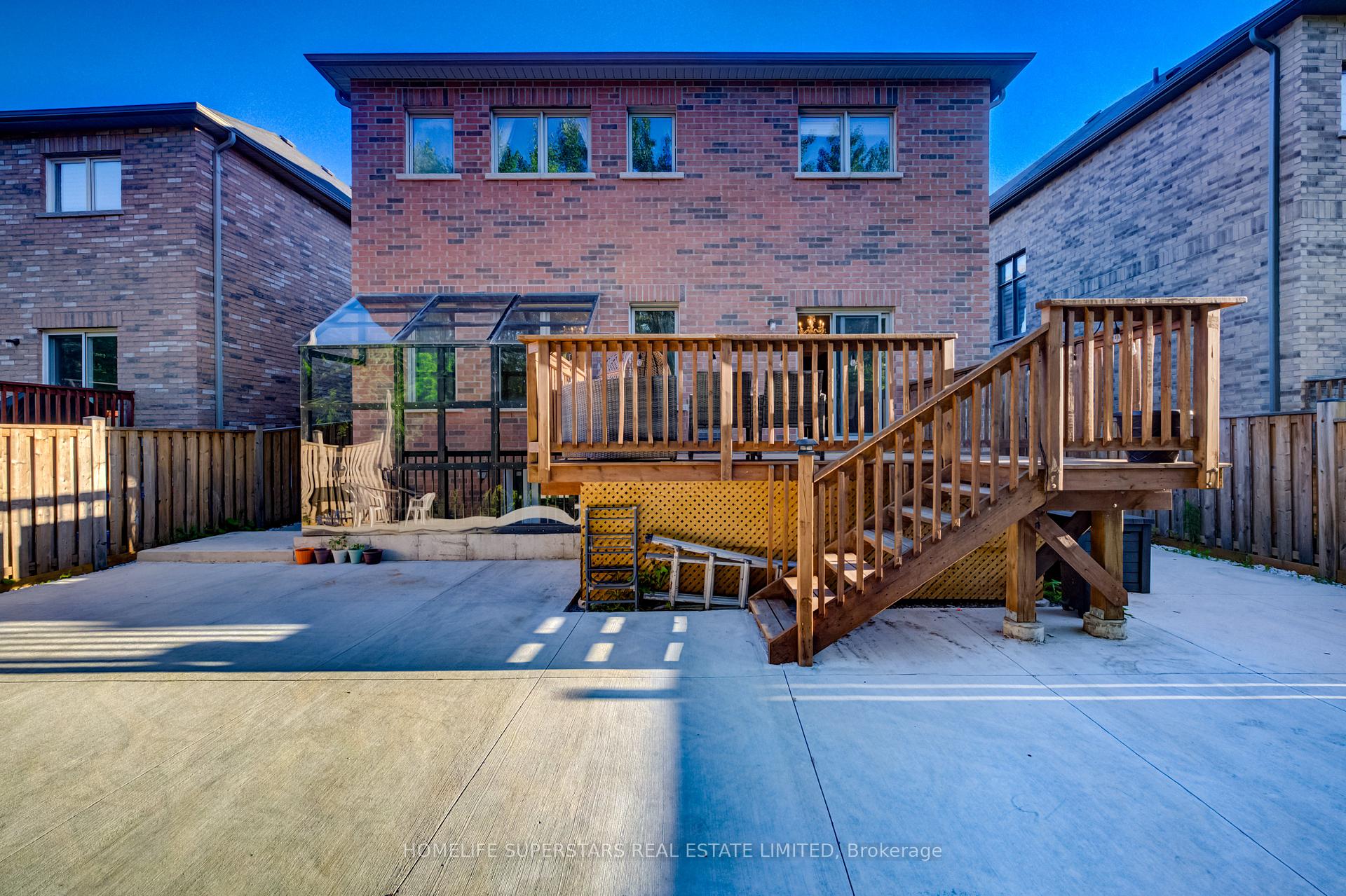 Photo 21 of 27 Upperview Place, Whitby, Taunton North — HOMEH