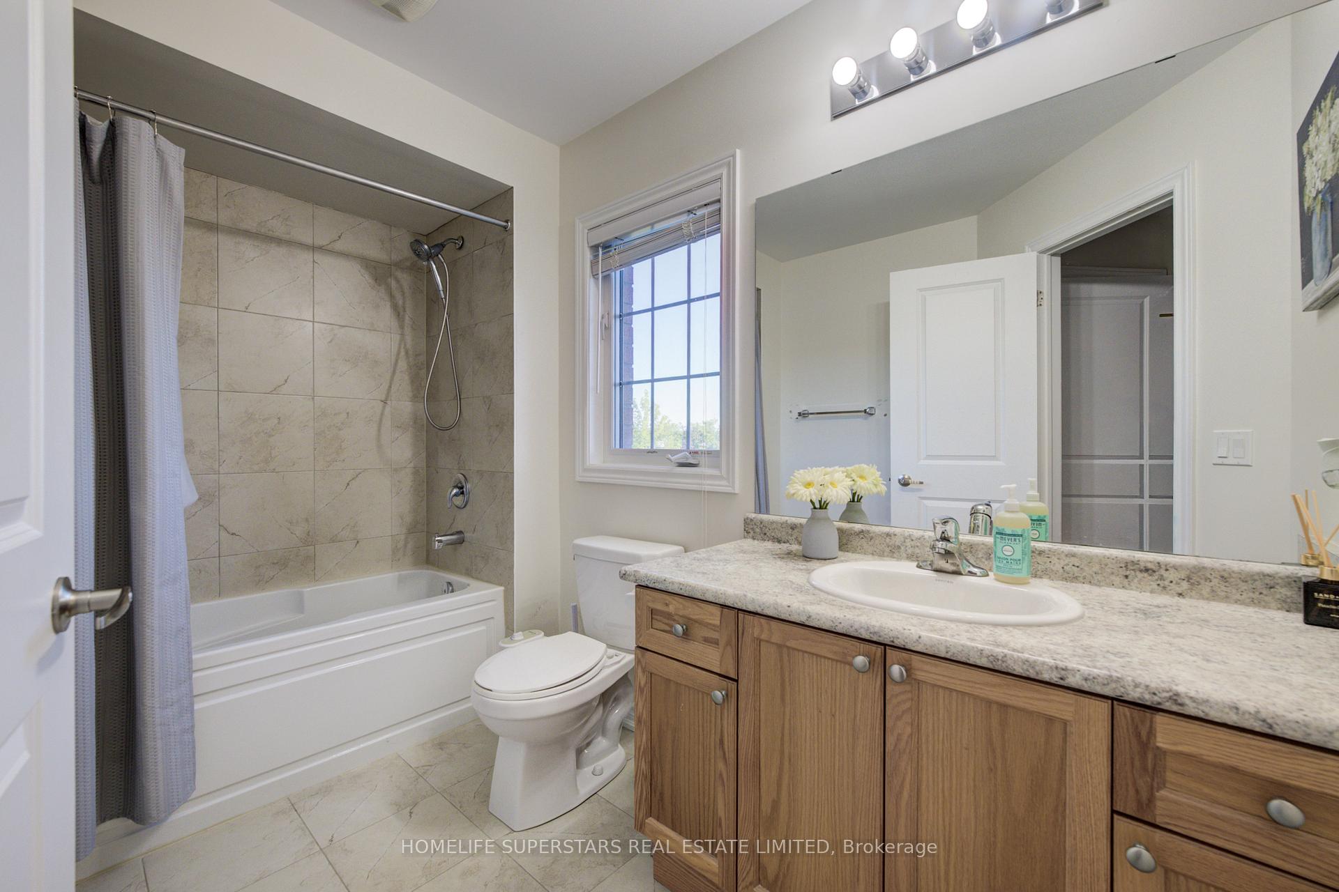 Photo 39 of 27 Upperview Place, Whitby, Taunton North — HOMEH