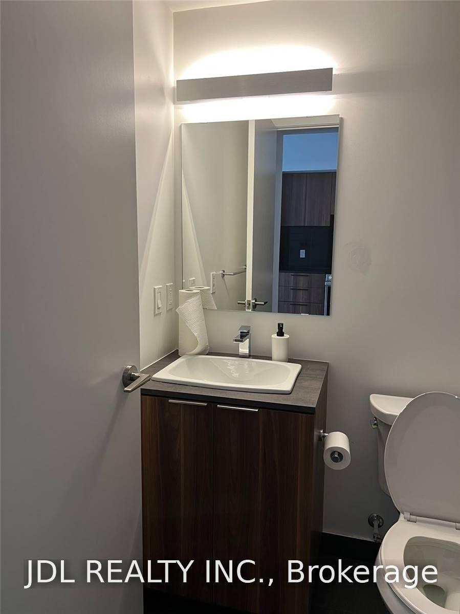 Photo 8 of Unit 401, 18 Maitland Terrace, Toronto, Church-Yonge Corridor — HOMEH