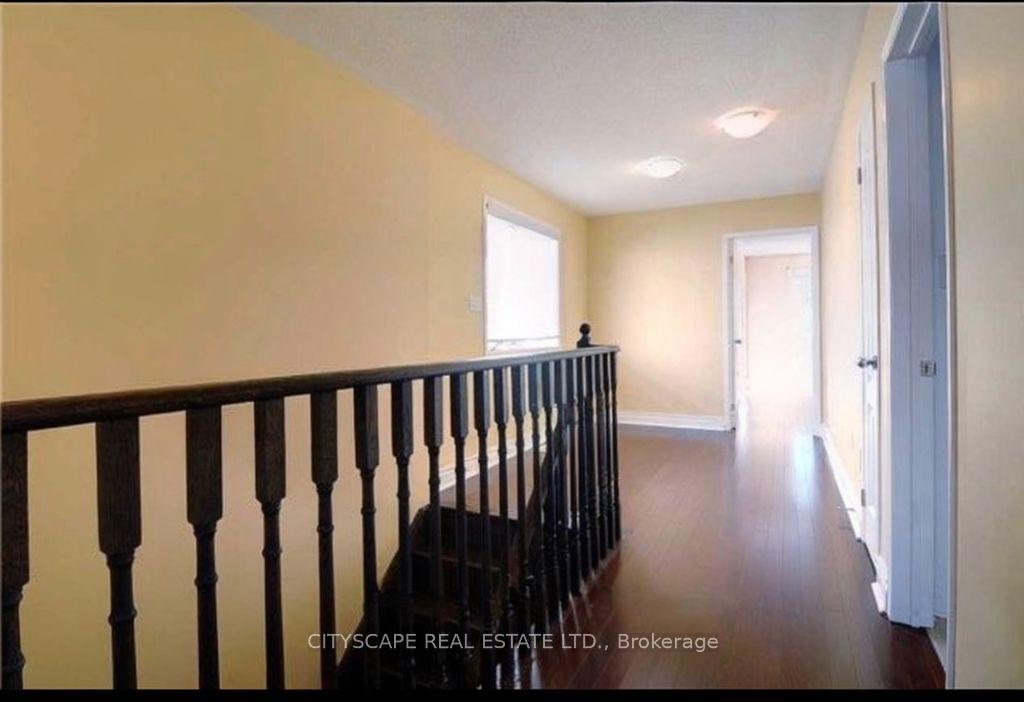 Photo 4 of 1136 Schooling Drive E, Oshawa, Taunton — HOMEH