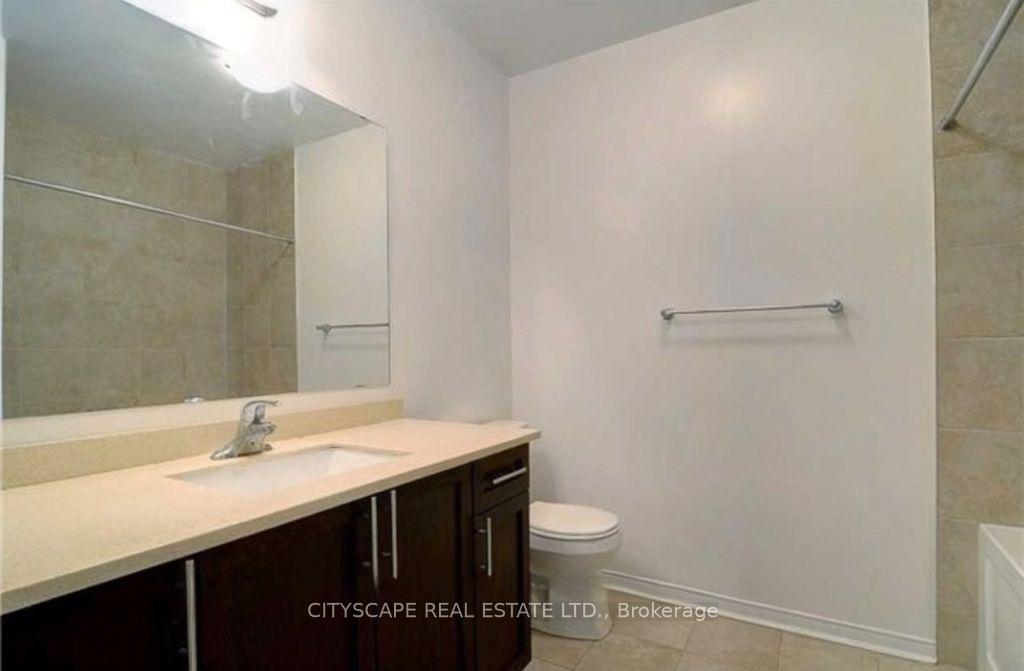 Photo 13 of 1136 Schooling Drive E, Oshawa, Taunton — HOMEH