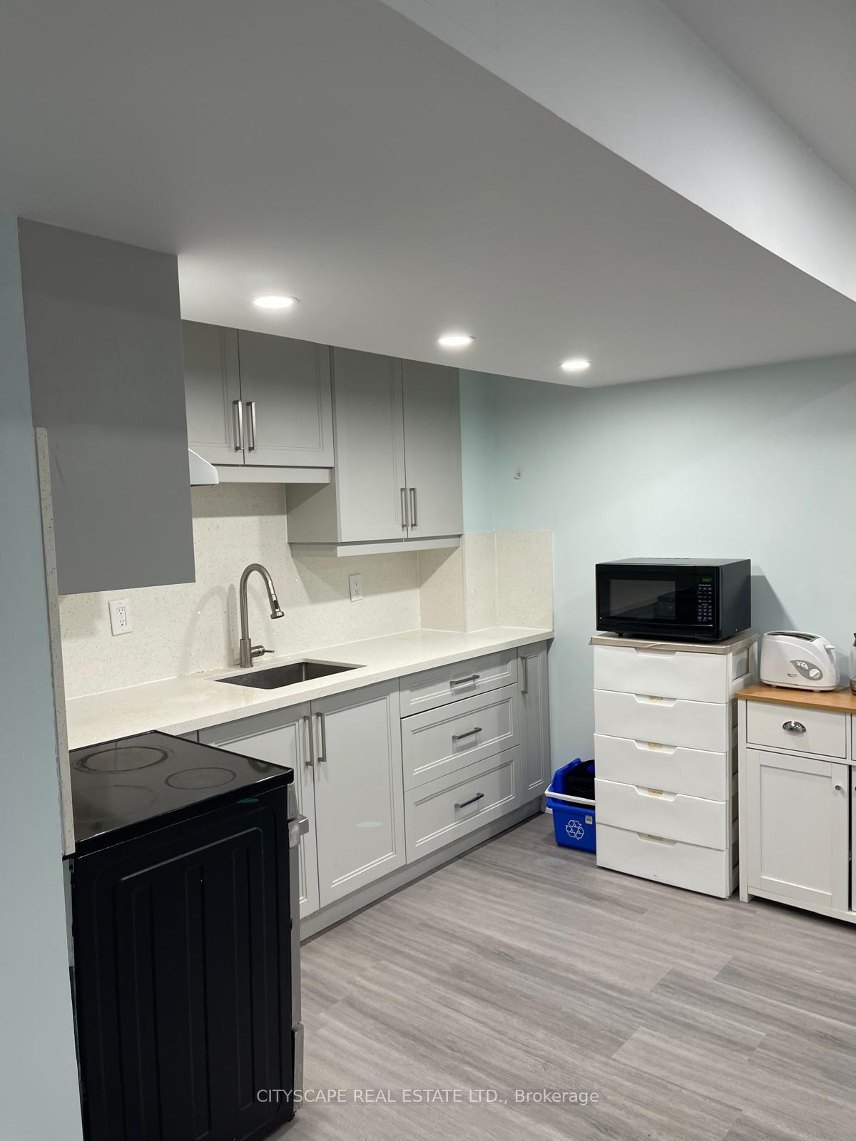 Photo 41 of 1136 Schooling Drive E, Oshawa, Taunton — HOMEH