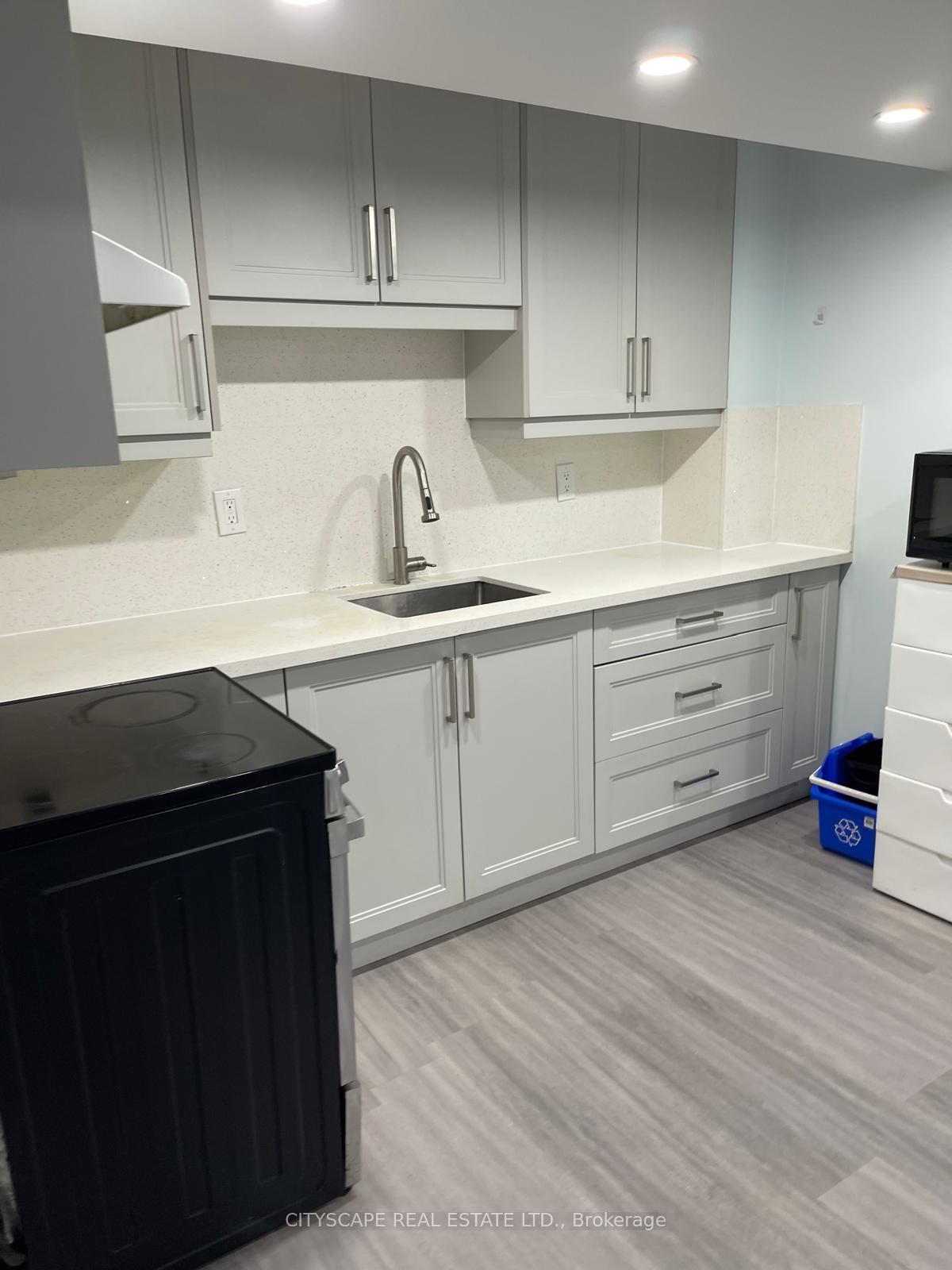 Photo 42 of 1136 Schooling Drive E, Oshawa, Taunton — HOMEH
