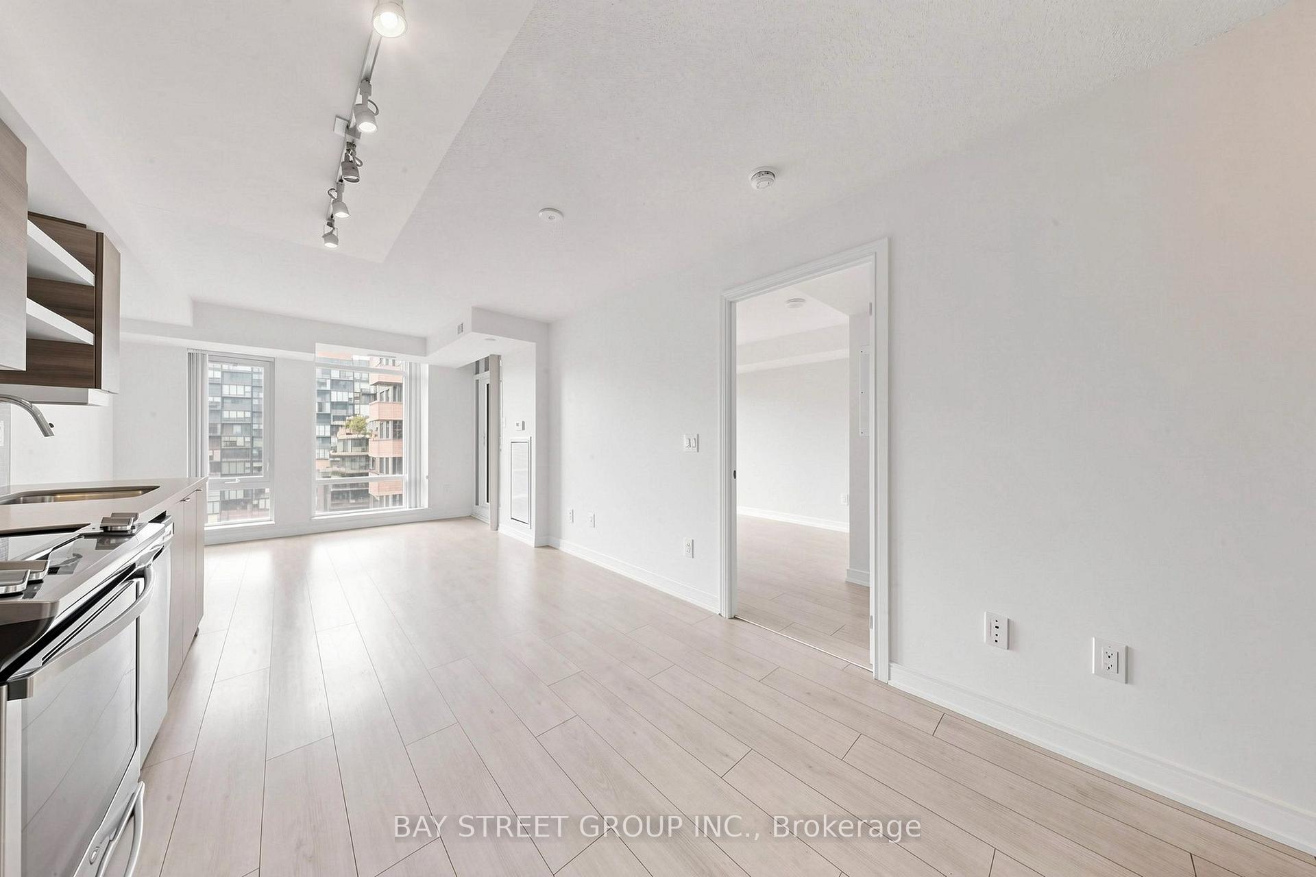 Photo 8 of Unit 1118, 525 Adelaide Street W, Toronto, Waterfront Communities — HOMEH
