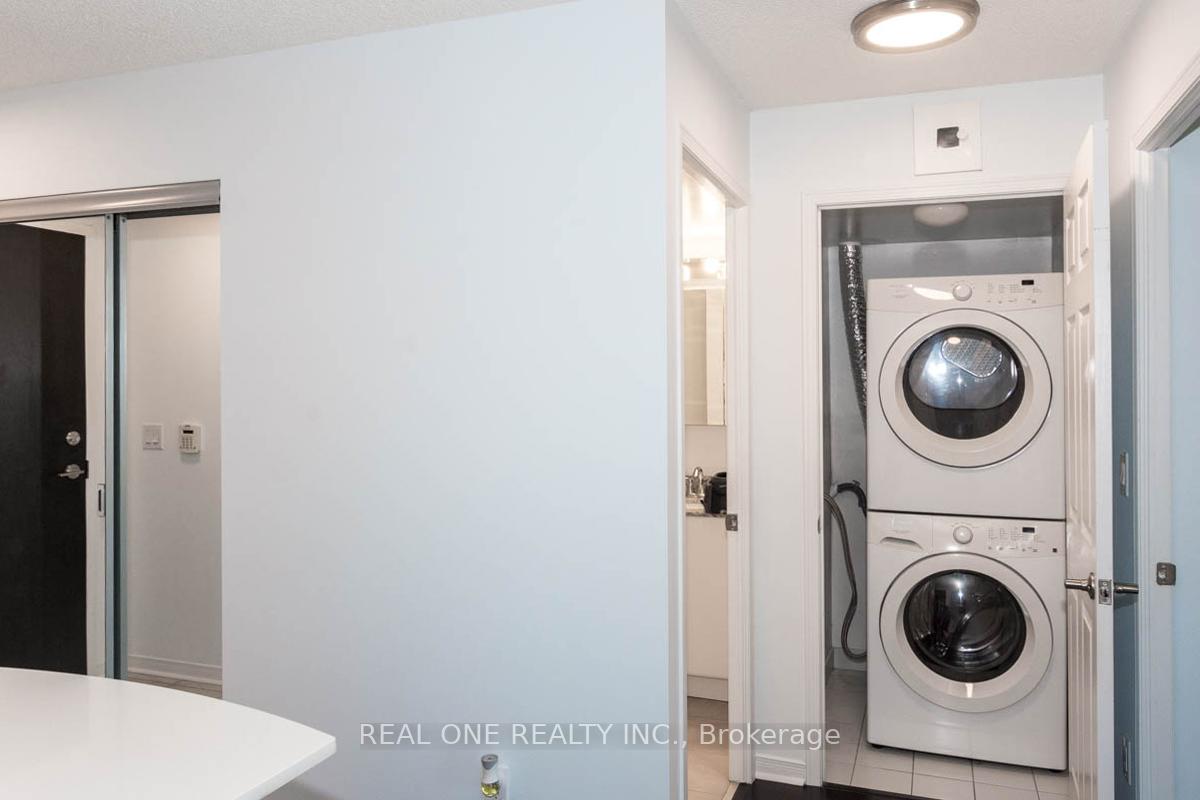 Photo 10 of Unit 605, 75 King William Crescent, Richmond Hill, Langstaff — HOMEH