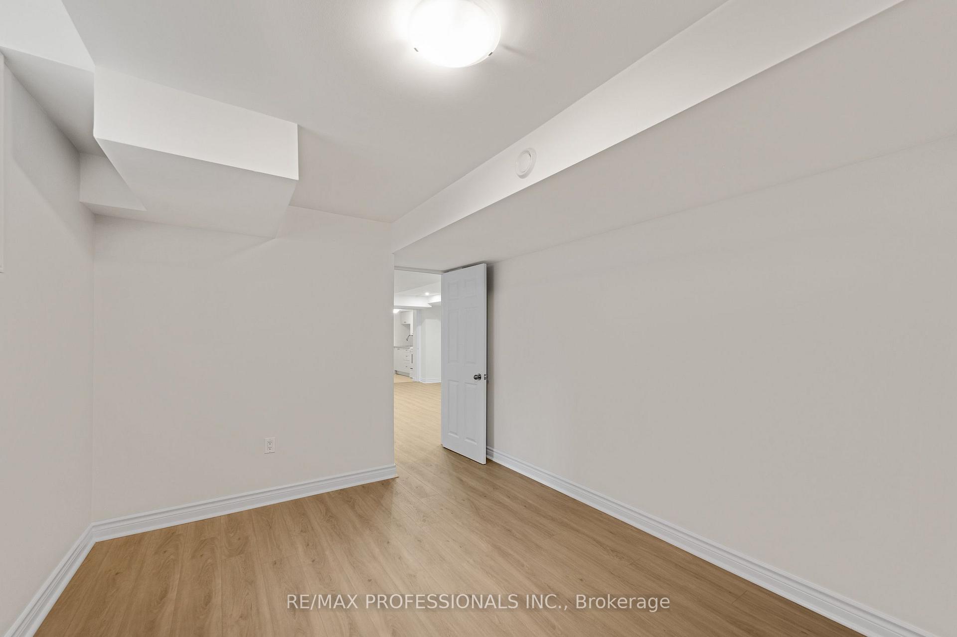Photo 13 of Unit Bsmt, 2900 Tradewind Drive, Mississauga, Meadowvale — HOMEH