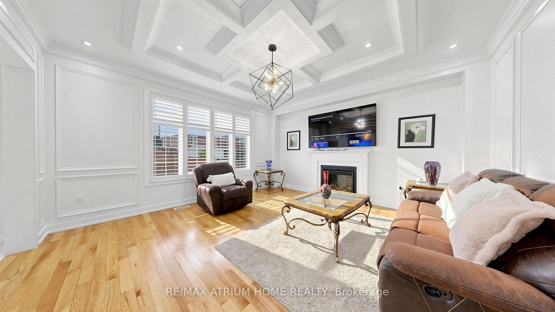 Photo 4 of 145 Courvier Crescent, Clarington, Bowmanville — HOMEH
