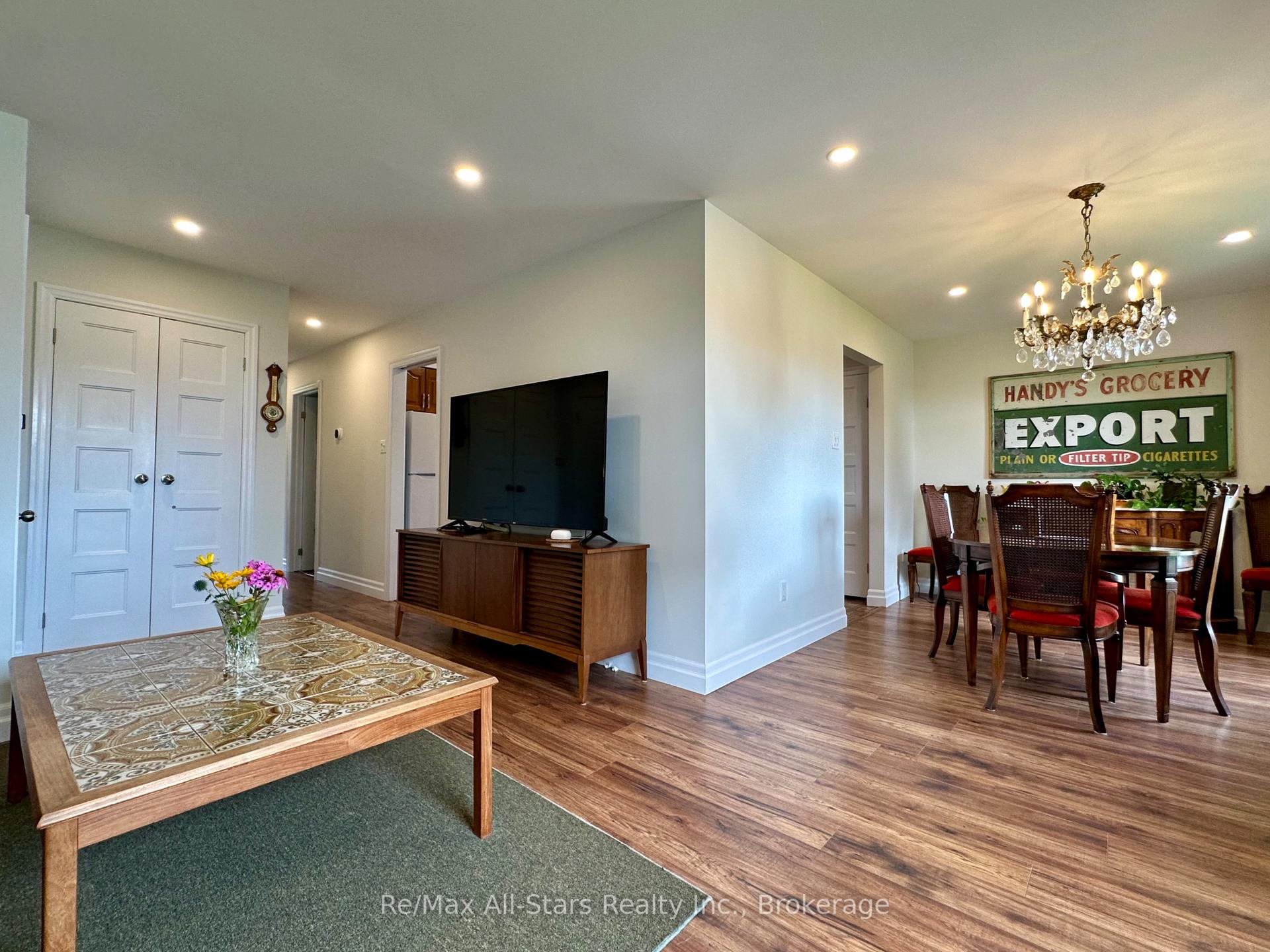 Photo 10 of 59 Jane Street, Kawartha Lakes, Bobcaygeon — HOMEH