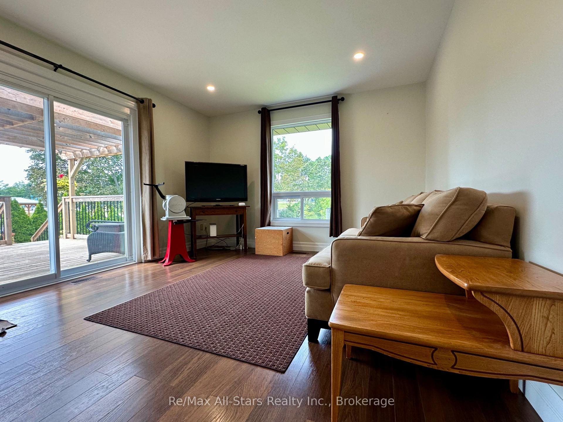 Photo 13 of 59 Jane Street, Kawartha Lakes, Bobcaygeon — HOMEH