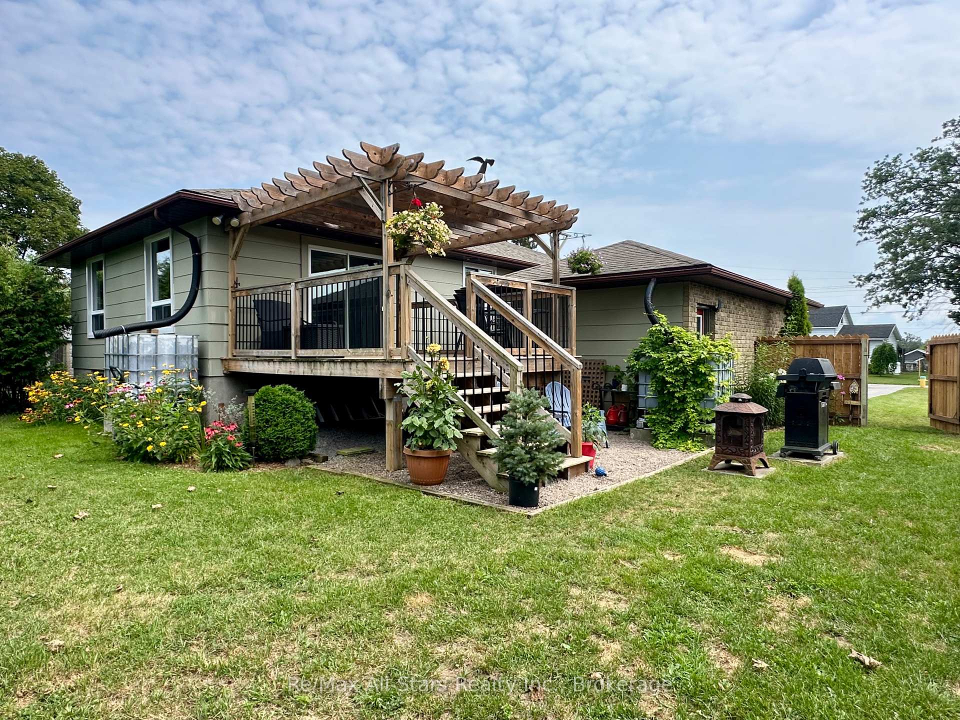 Photo 24 of 59 Jane Street, Kawartha Lakes, Bobcaygeon — HOMEH