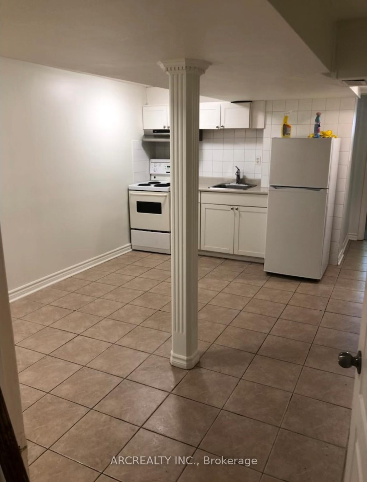 Front of Unit Lower level, 218 Altamira Road