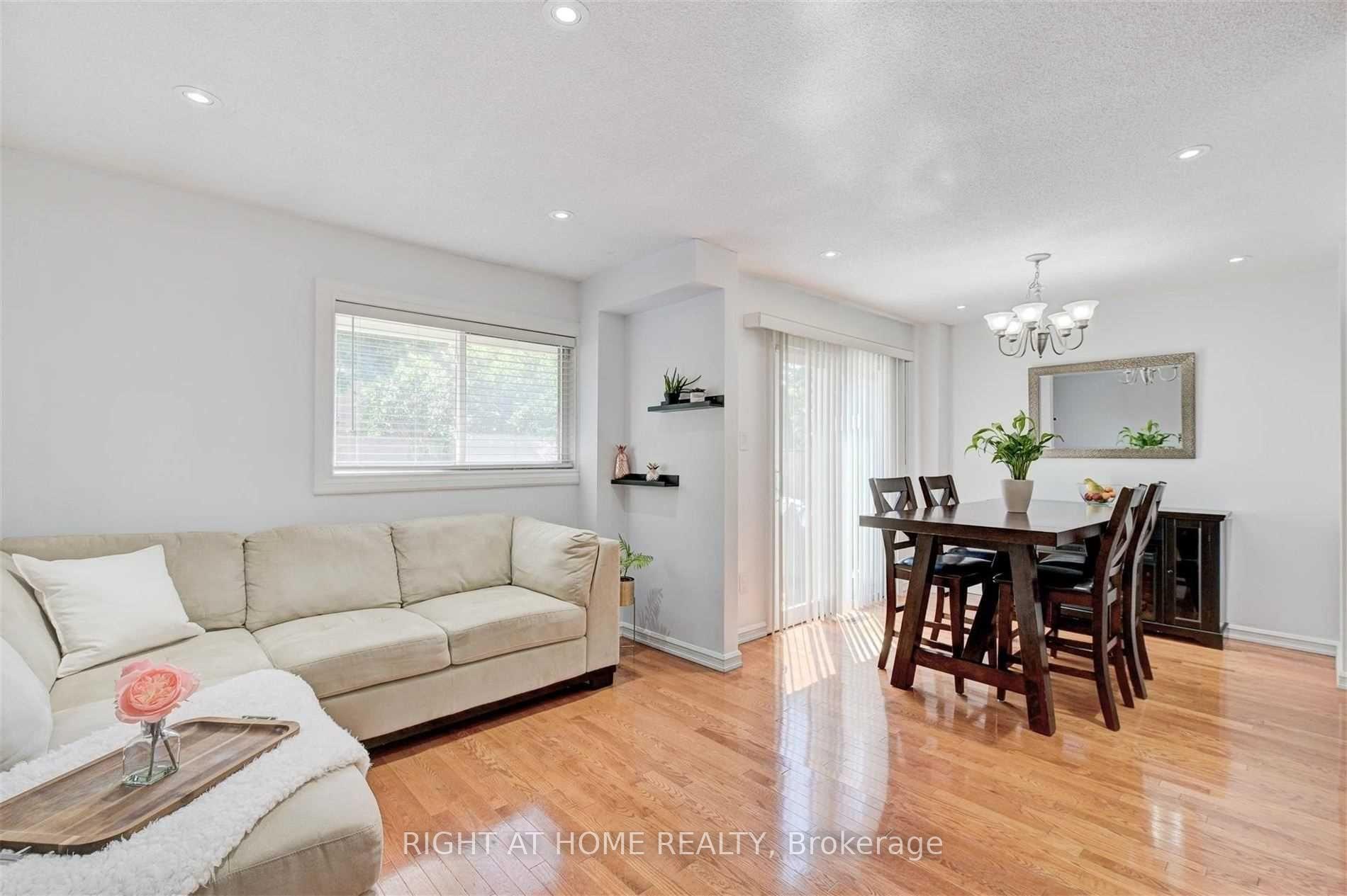 Photo 4 of 121 Radford Drive, Ajax, Central West — HOMEH