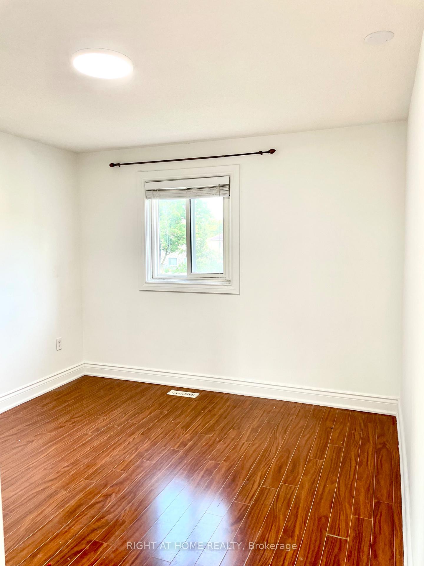 Photo 14 of 121 Radford Drive, Ajax, Central West — HOMEH