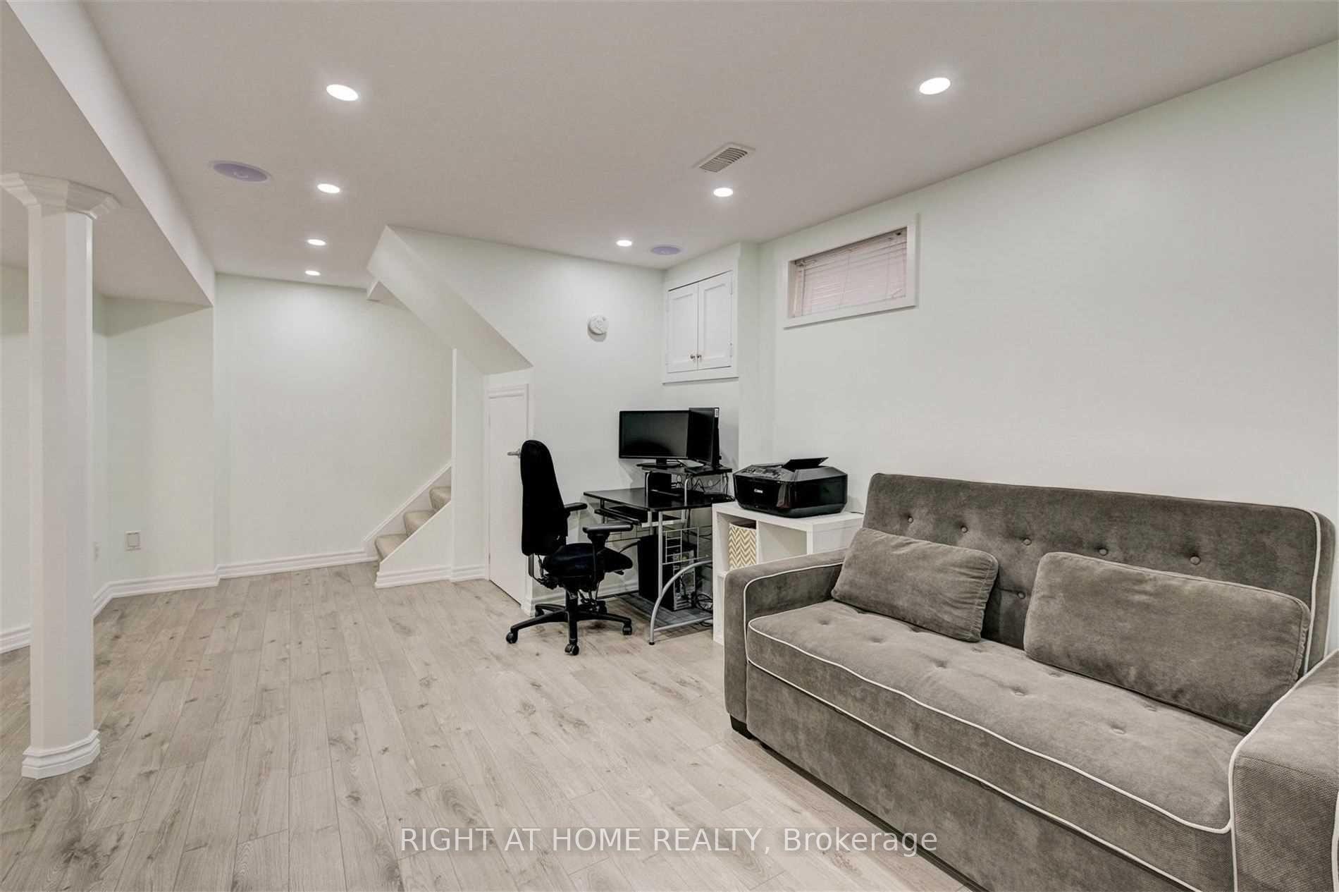 Photo 18 of 121 Radford Drive, Ajax, Central West — HOMEH