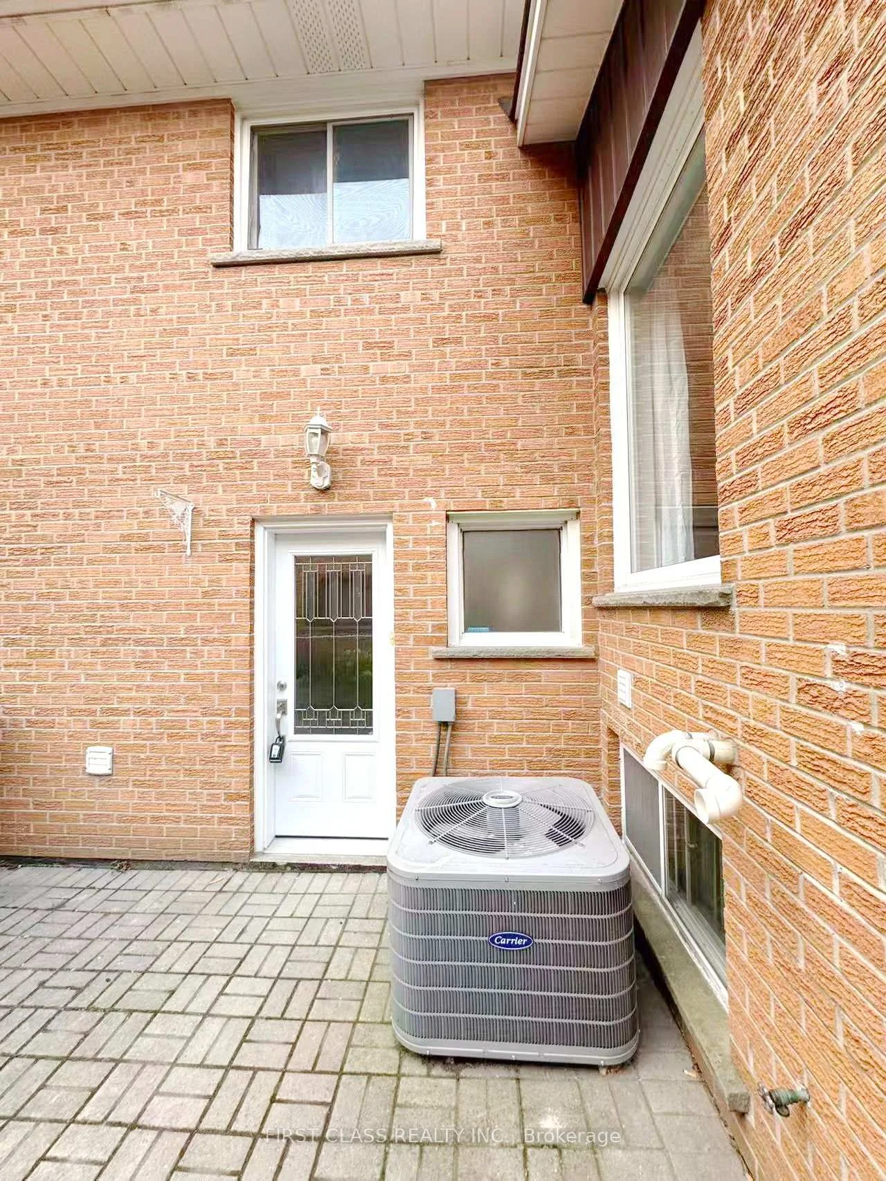 Photo 8 of Unit lower unit, 1353 Myron Drive, Mississauga, Lakeview — HOMEH