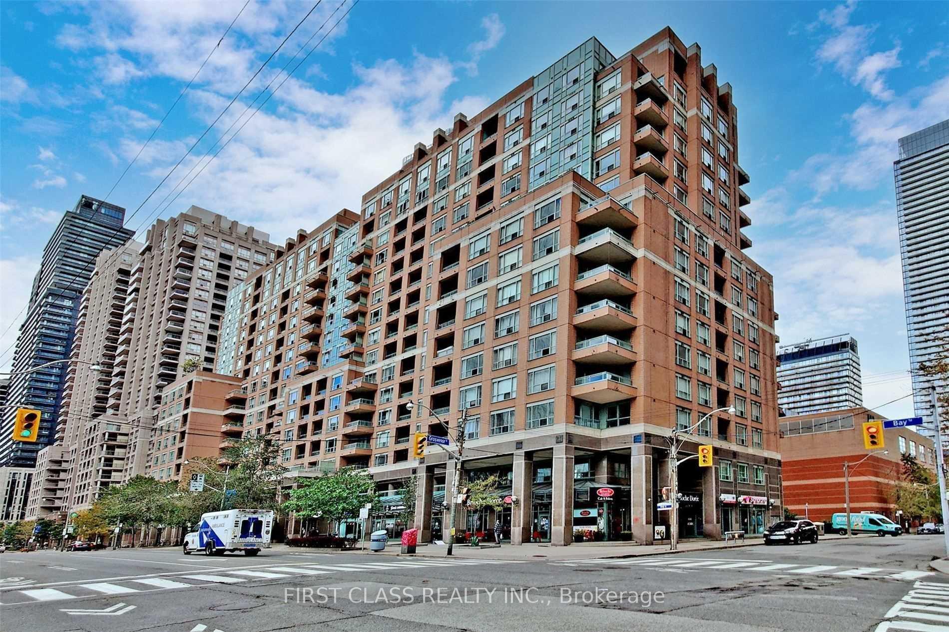 Front of Unit 1001, 887 Bay Street