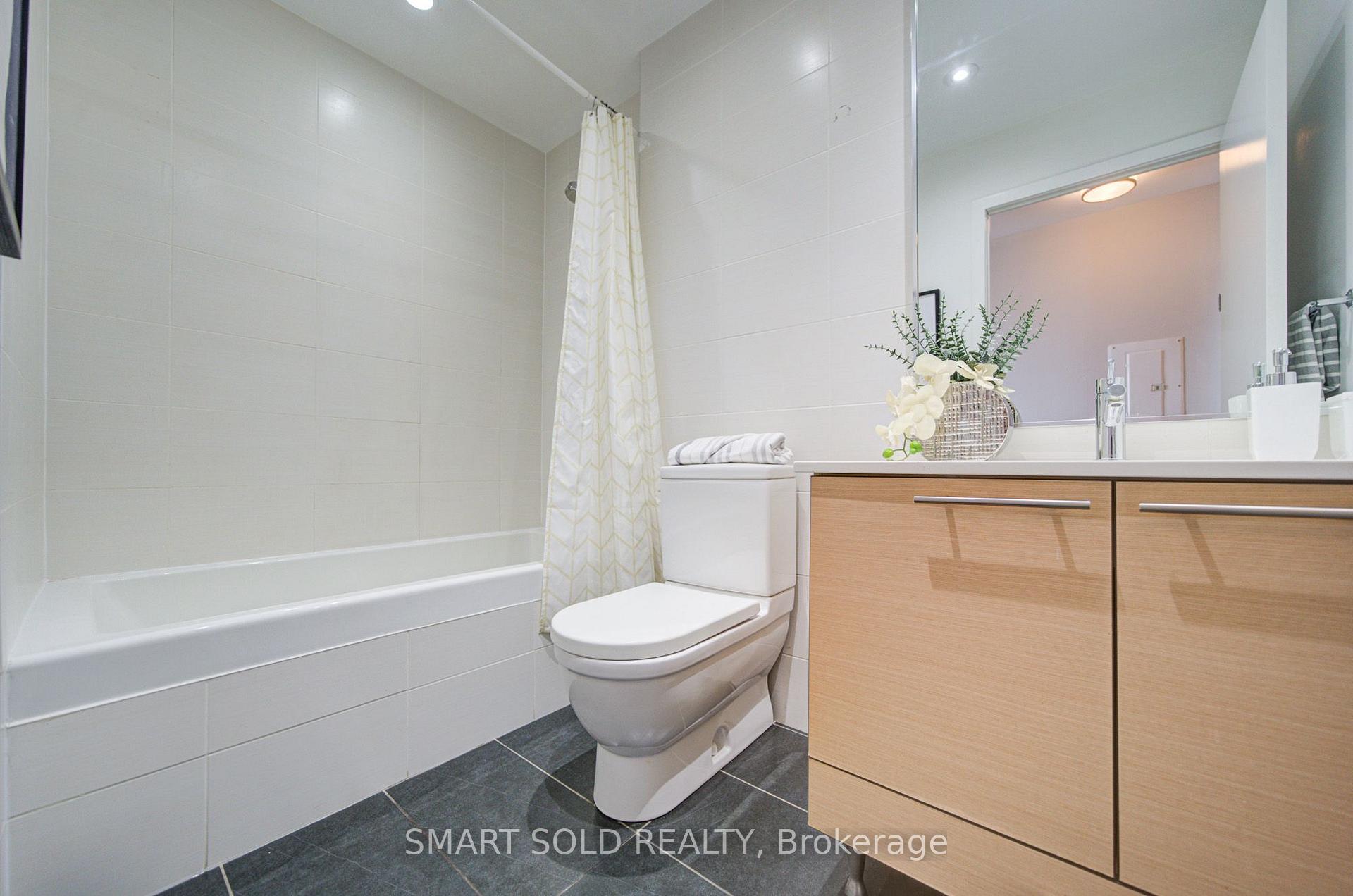 Photo 11 of Unit 2608, 1 Market Street, Toronto, Waterfront Communities — HOMEH
