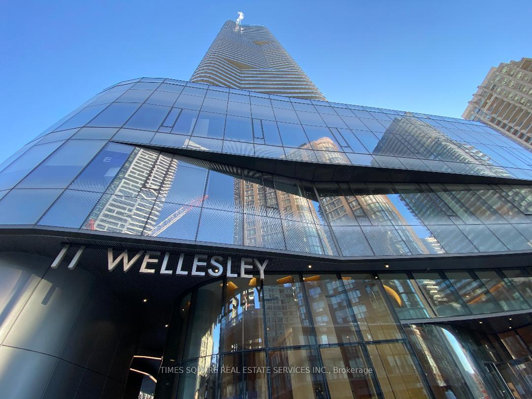 Front of Unit 1008, 11 Wellesley Street W