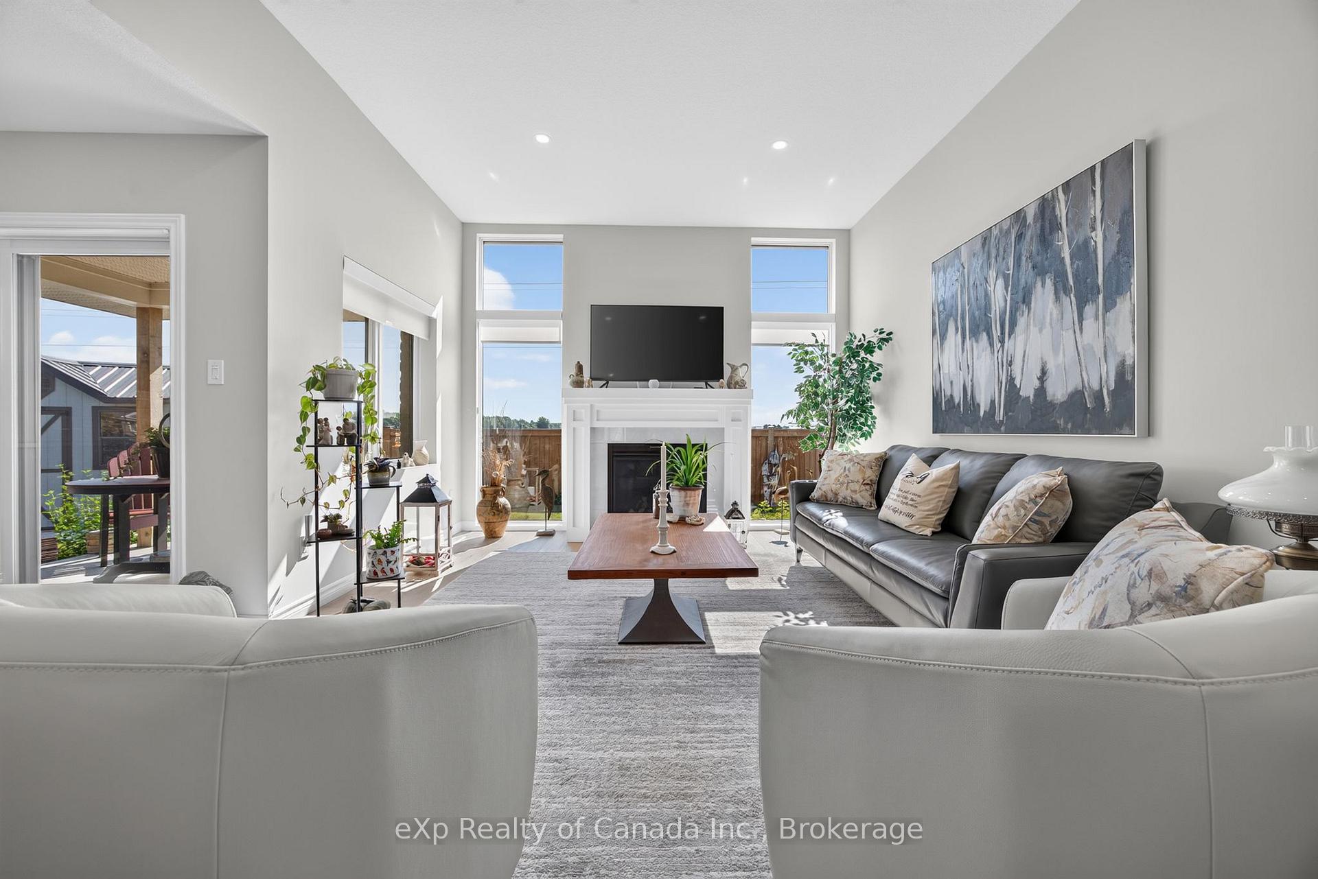Photo 4 of 21 Evylean Court, St. Thomas — HOMEH
