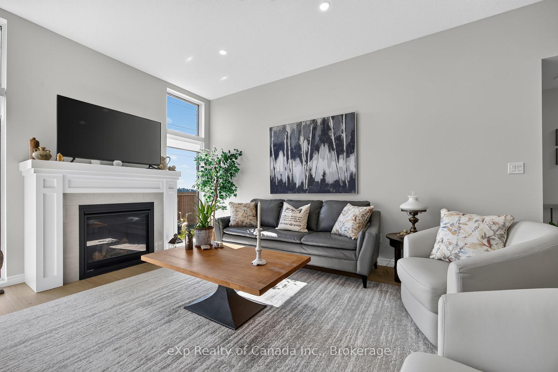 Photo 7 of 21 Evylean Court, St. Thomas — HOMEH