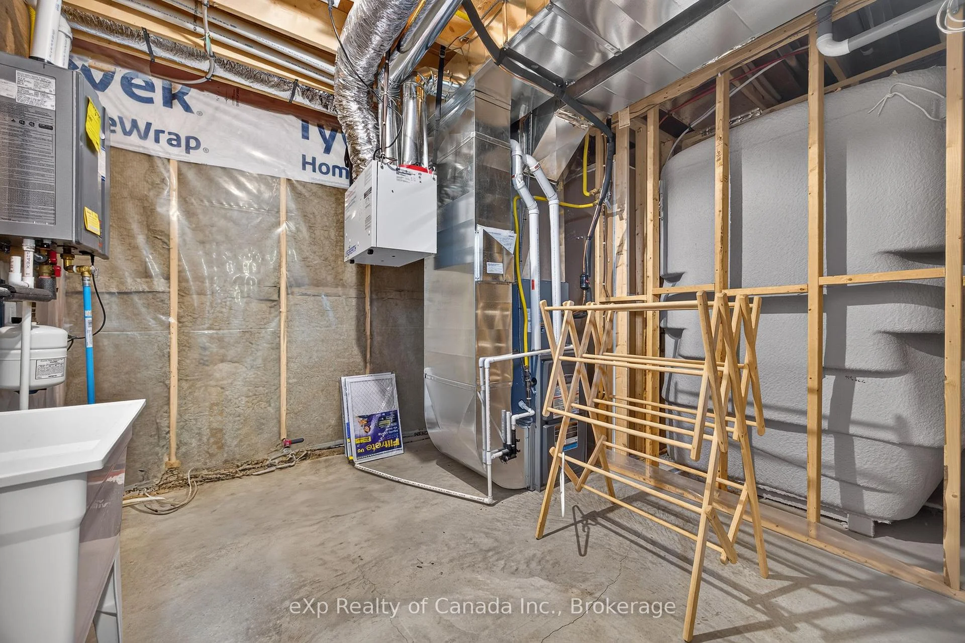Photo 35 of 21 Evylean Court, St. Thomas — HOMEH