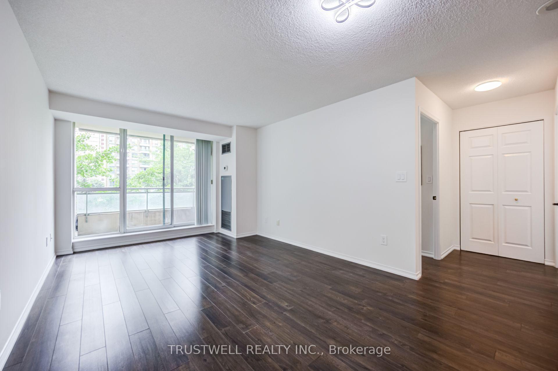 Photo 16 of Unit 401, 39 Pemberton Avenue, North York, Newtonbrook East — HOMEH