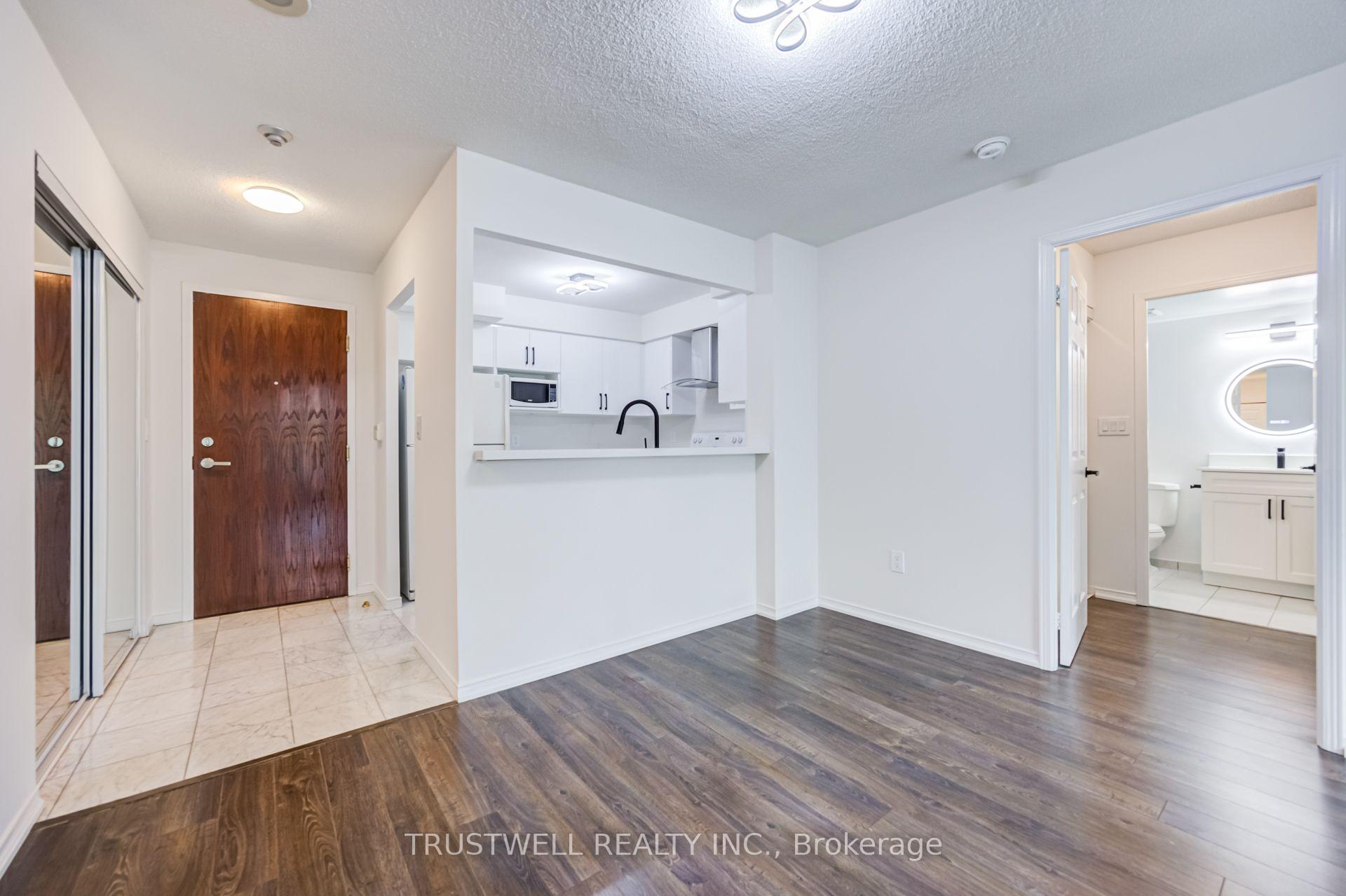 Photo 17 of Unit 401, 39 Pemberton Avenue, North York, Newtonbrook East — HOMEH