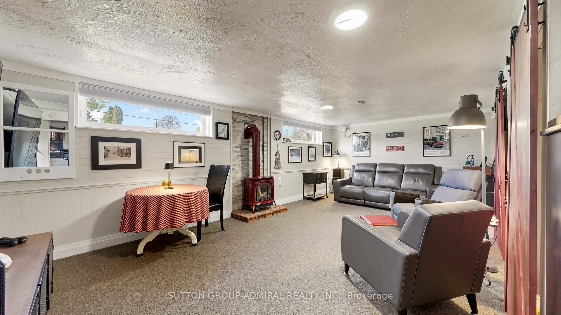 Photo 36 of 218 Bay Thorn Drive, Markham, Royal Orchard — HOMEH