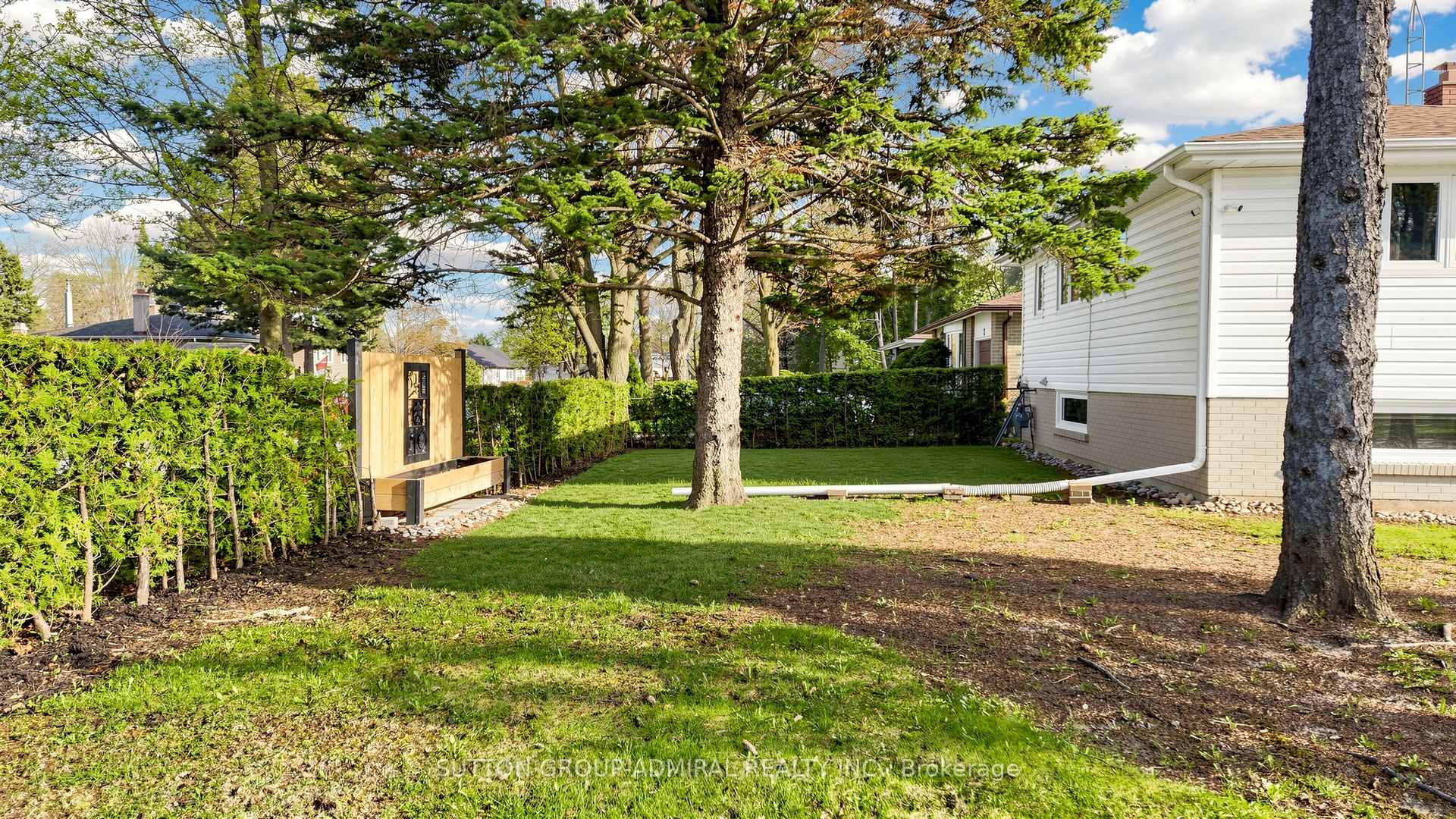 Photo 42 of 218 Bay Thorn Drive, Markham, Royal Orchard — HOMEH