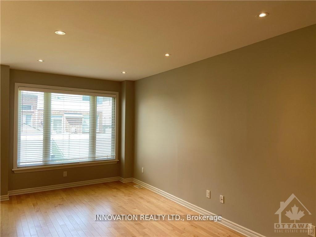 Photo 6 of 718 Guardian Grove, Ottawa, Riverside South/Gloucester Glen — HOMEH