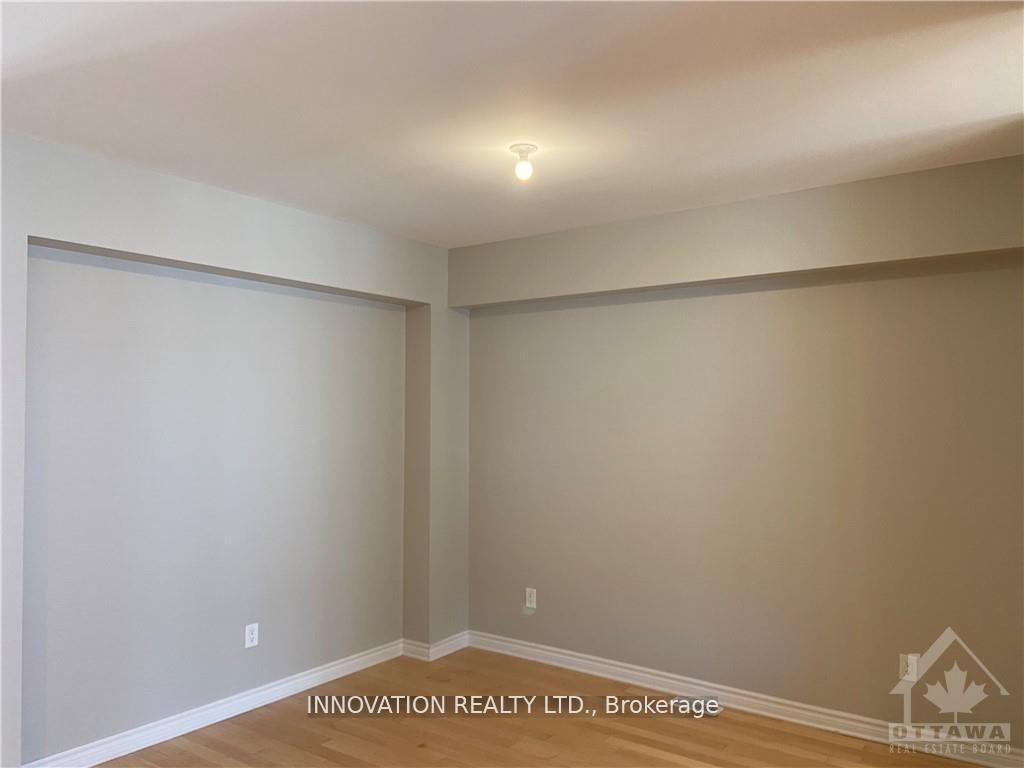 Photo 7 of 718 Guardian Grove, Ottawa, Riverside South/Gloucester Glen — HOMEH
