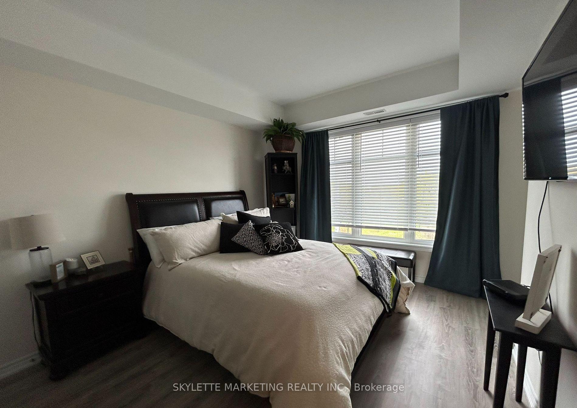 Photo 6 of Unit 413, 680 Gordon Street, Whitby, Port Whitby — HOMEH