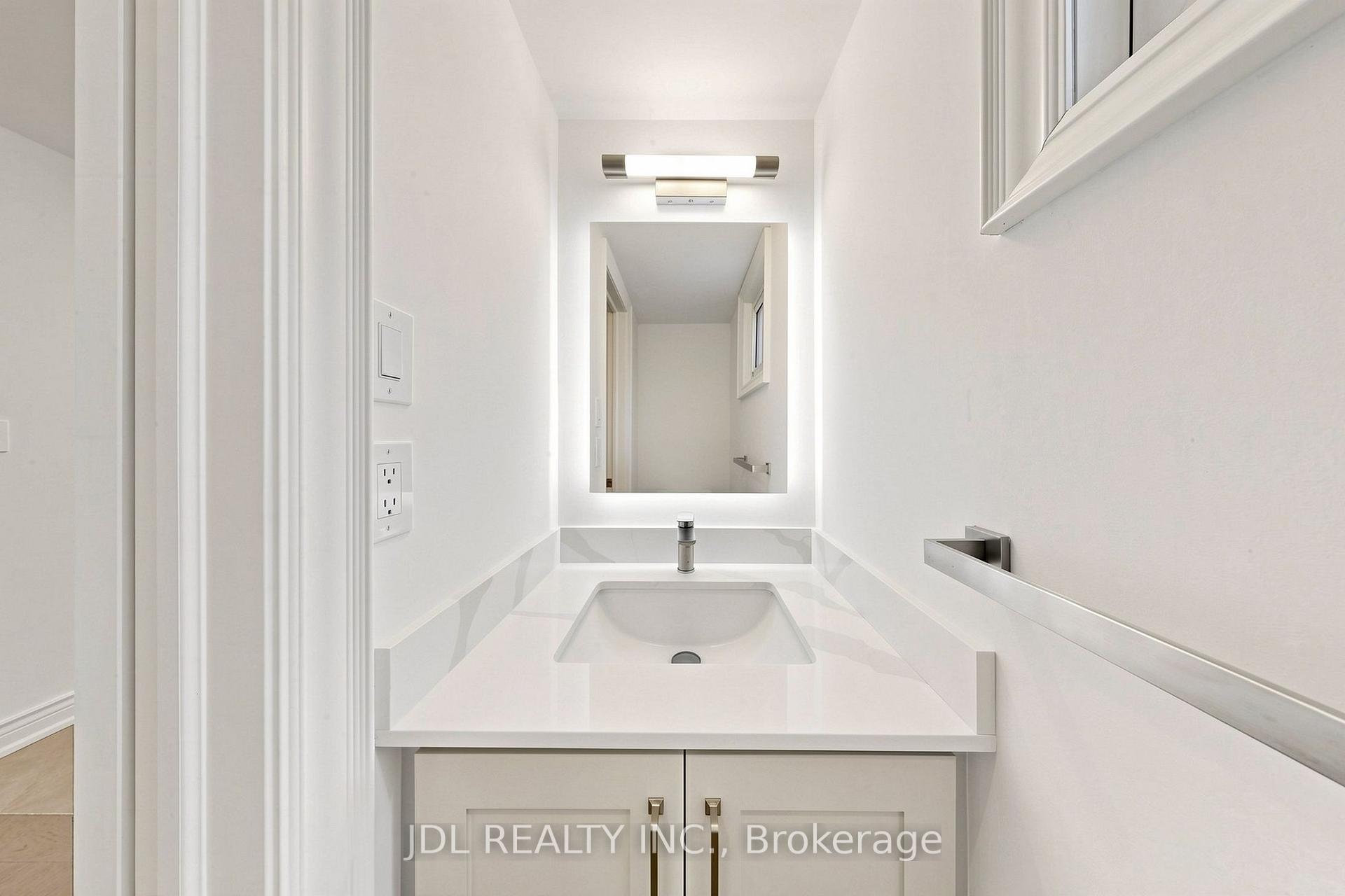 Photo 14 of 129 Appleby Crescent, Markham, Milliken Mills West — HOMEH