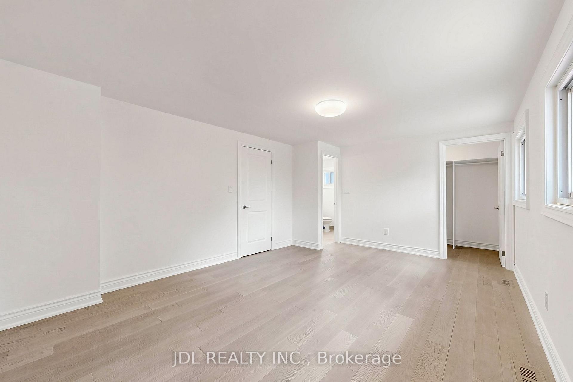 Photo 18 of 129 Appleby Crescent, Markham, Milliken Mills West — HOMEH