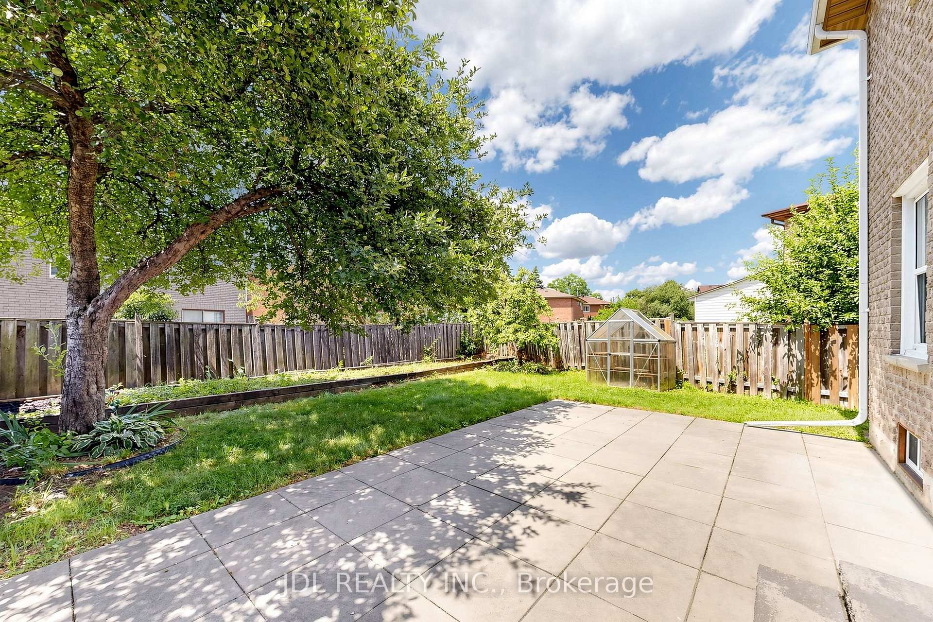 Photo 38 of 129 Appleby Crescent, Markham, Milliken Mills West — HOMEH