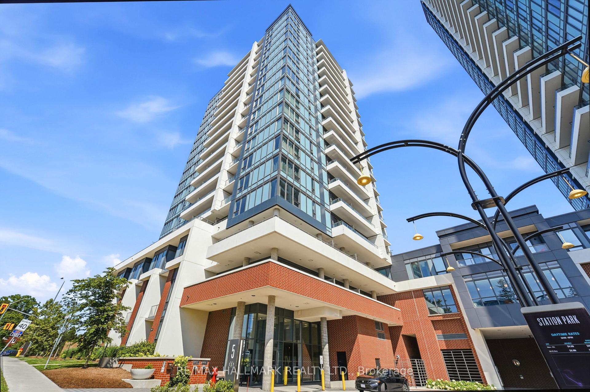 Photo 1 of Unit 1406, 5 Wellington Street S, Kitchener, KW Hospital — HOMEH