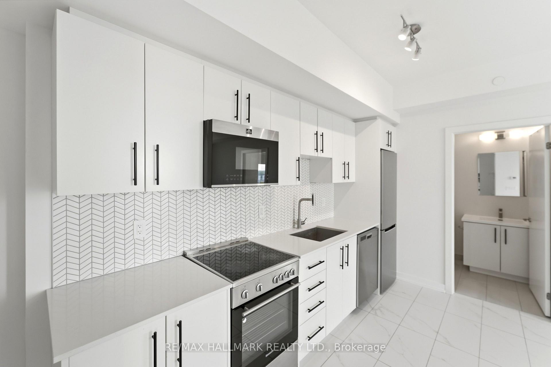 Photo 10 of Unit 1406, 5 Wellington Street S, Kitchener, KW Hospital — HOMEH
