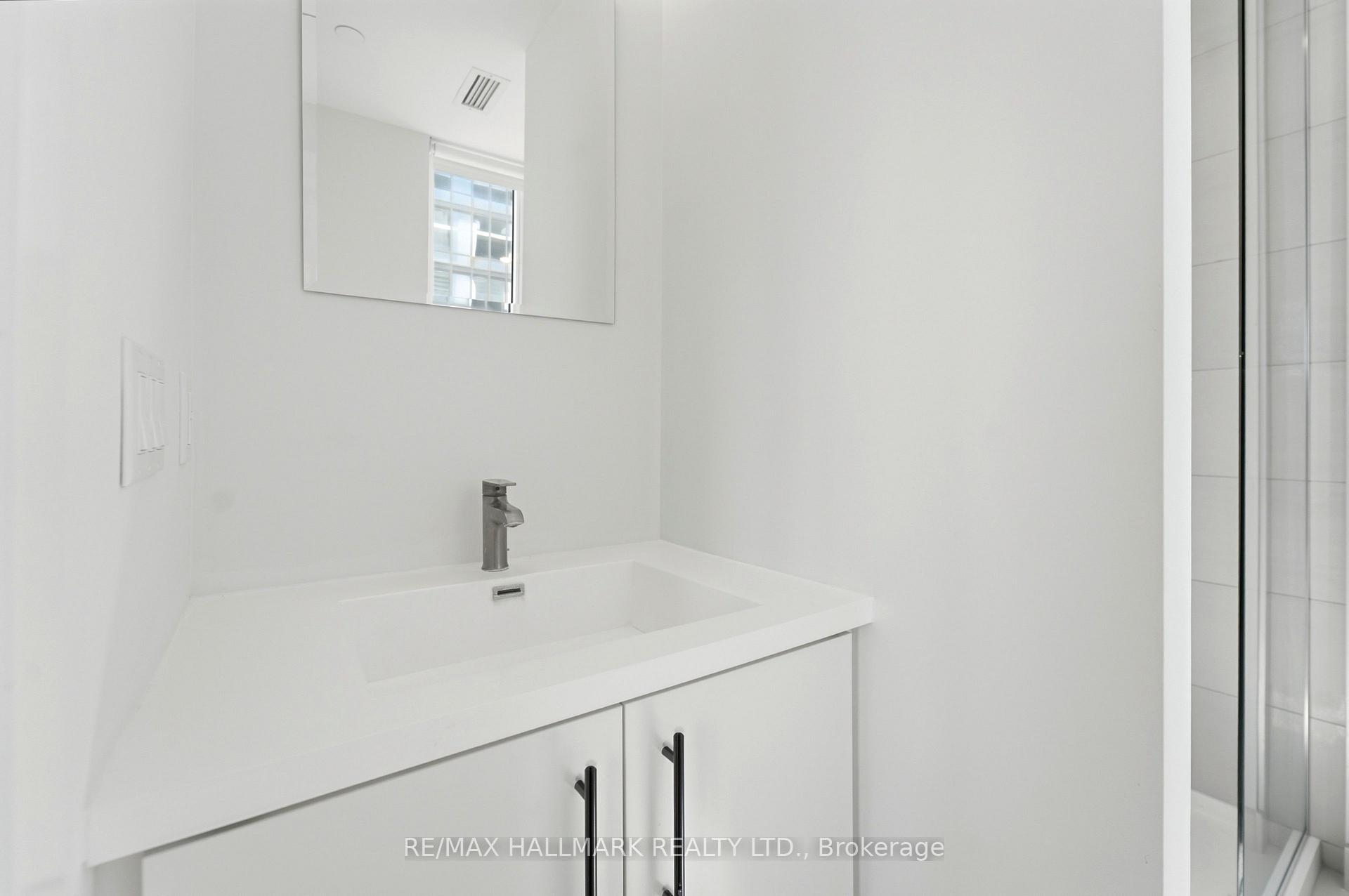 Photo 16 of Unit 1406, 5 Wellington Street S, Kitchener, KW Hospital — HOMEH
