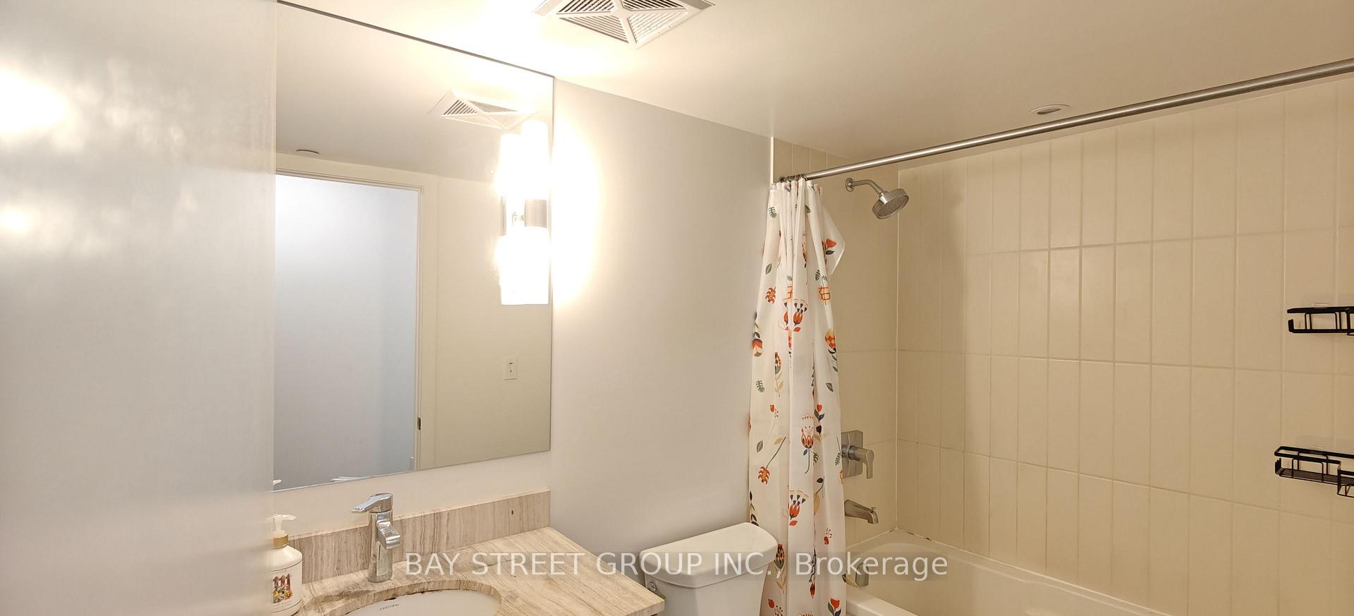 Photo 7 of Unit 614, 955 Bay Street, Toronto, Bay Street Corridor — HOMEH