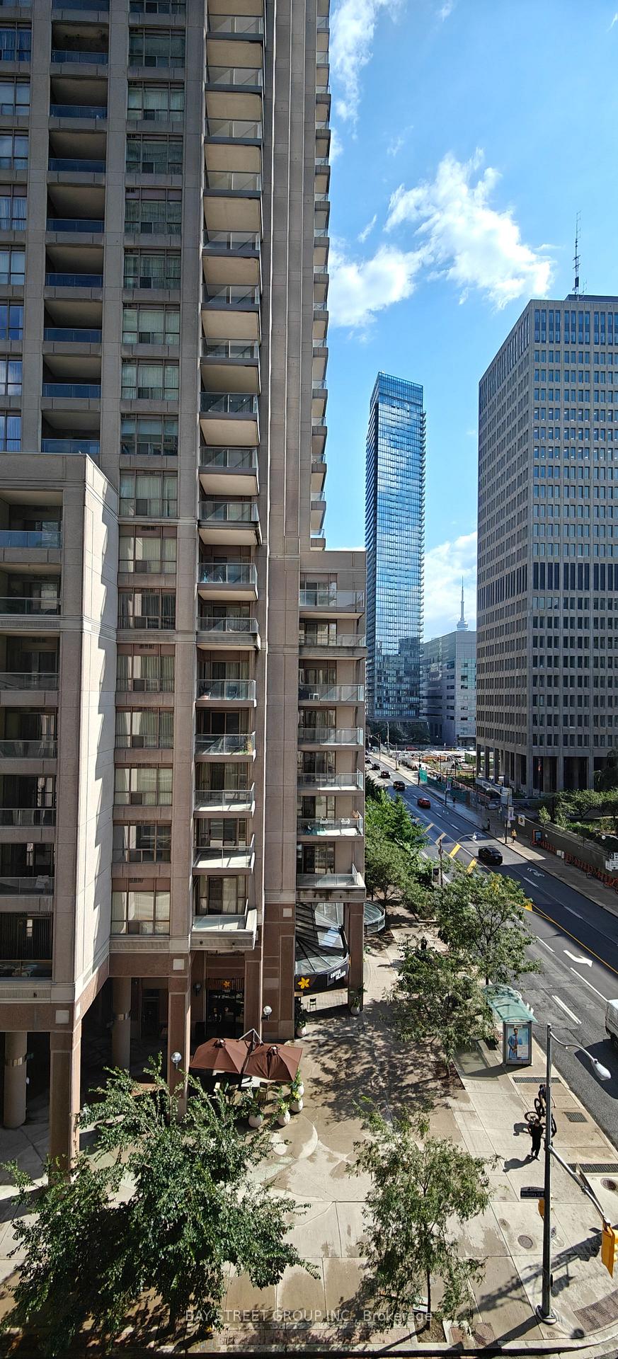 Photo 12 of Unit 614, 955 Bay Street, Toronto, Bay Street Corridor — HOMEH