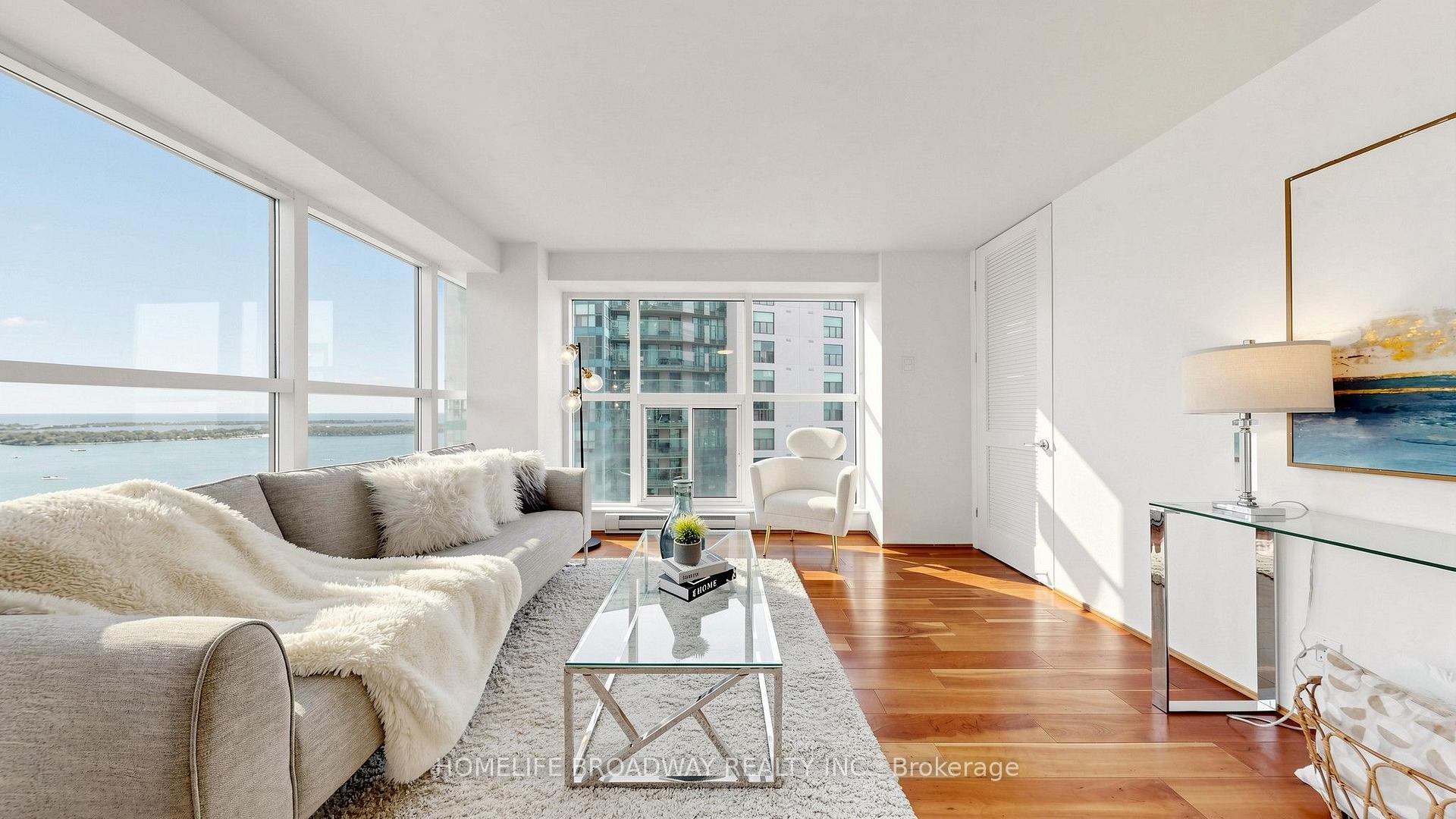 Photo 7 of Unit 3507, 77 Harbour Square, Toronto, Waterfront Communities — HOMEH