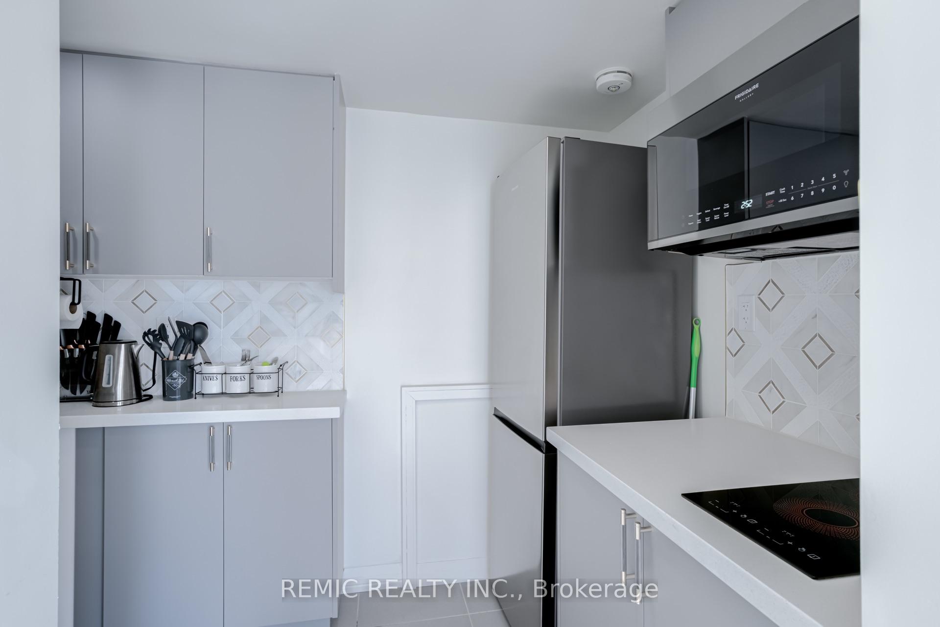 Photo 9 of 1423 Green Road, Clarington, Bowmanville — HOMEH