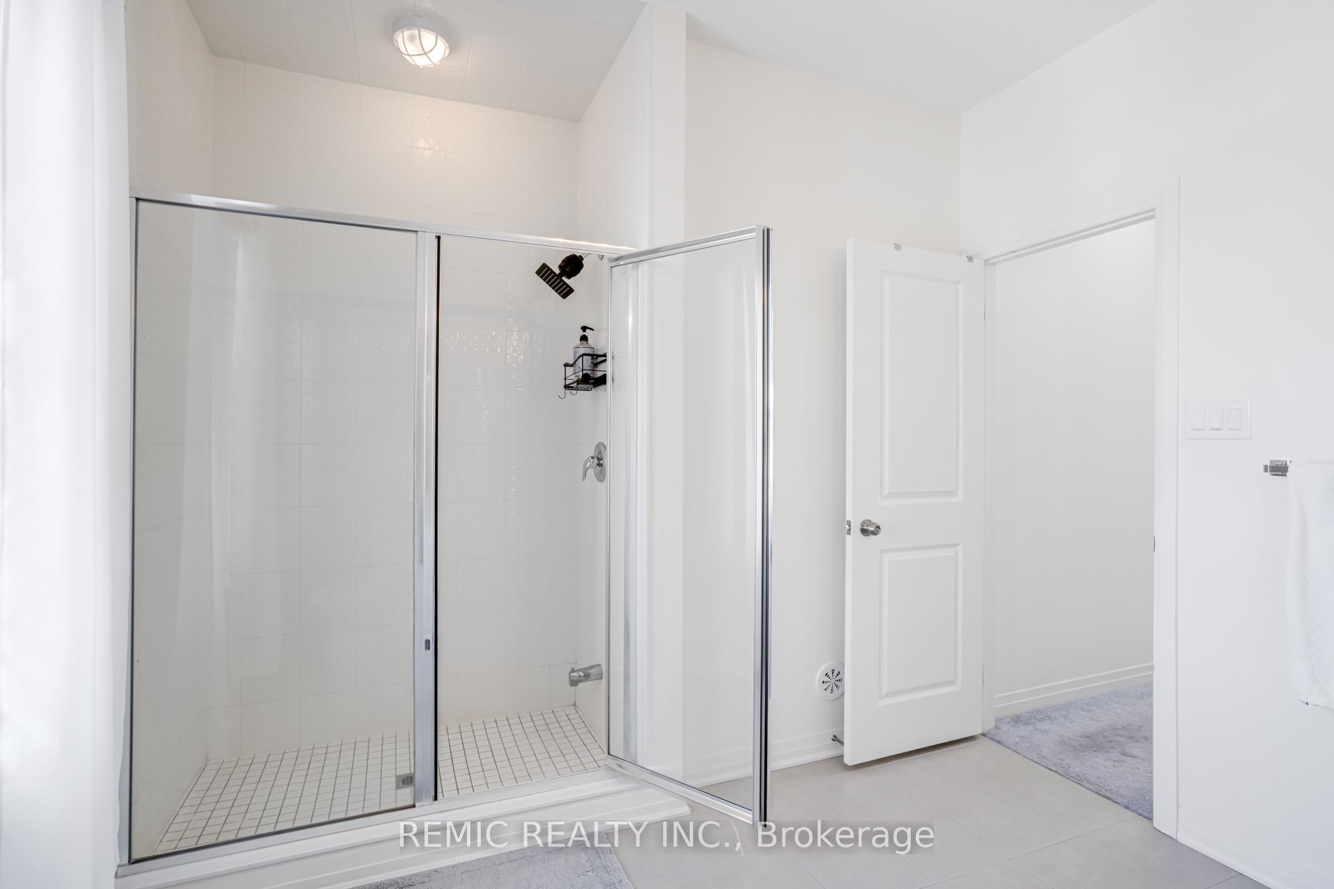 Photo 39 of 1423 Green Road, Clarington, Bowmanville — HOMEH