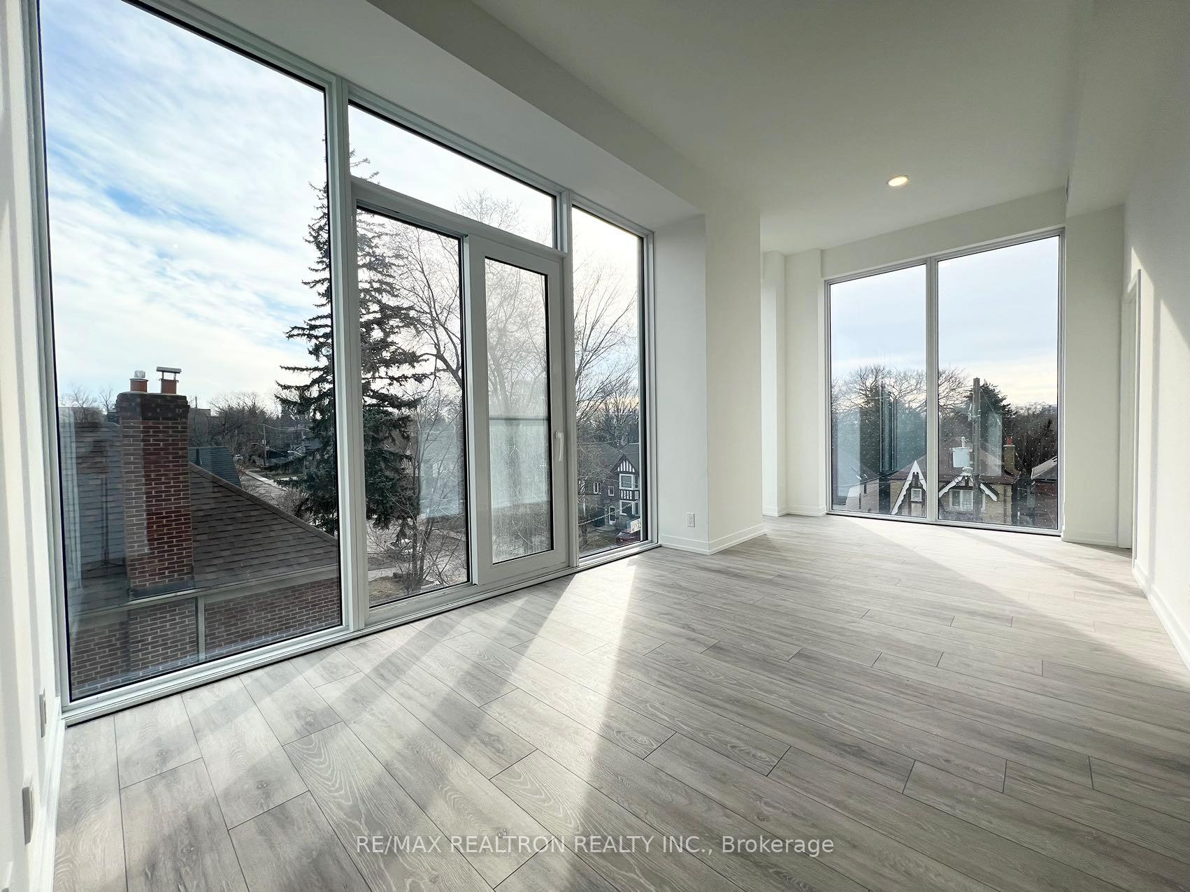 Photo 9 of Unit 207, 2020 Bathurst Street, Toronto, Humewood-Cedarvale — HOMEH